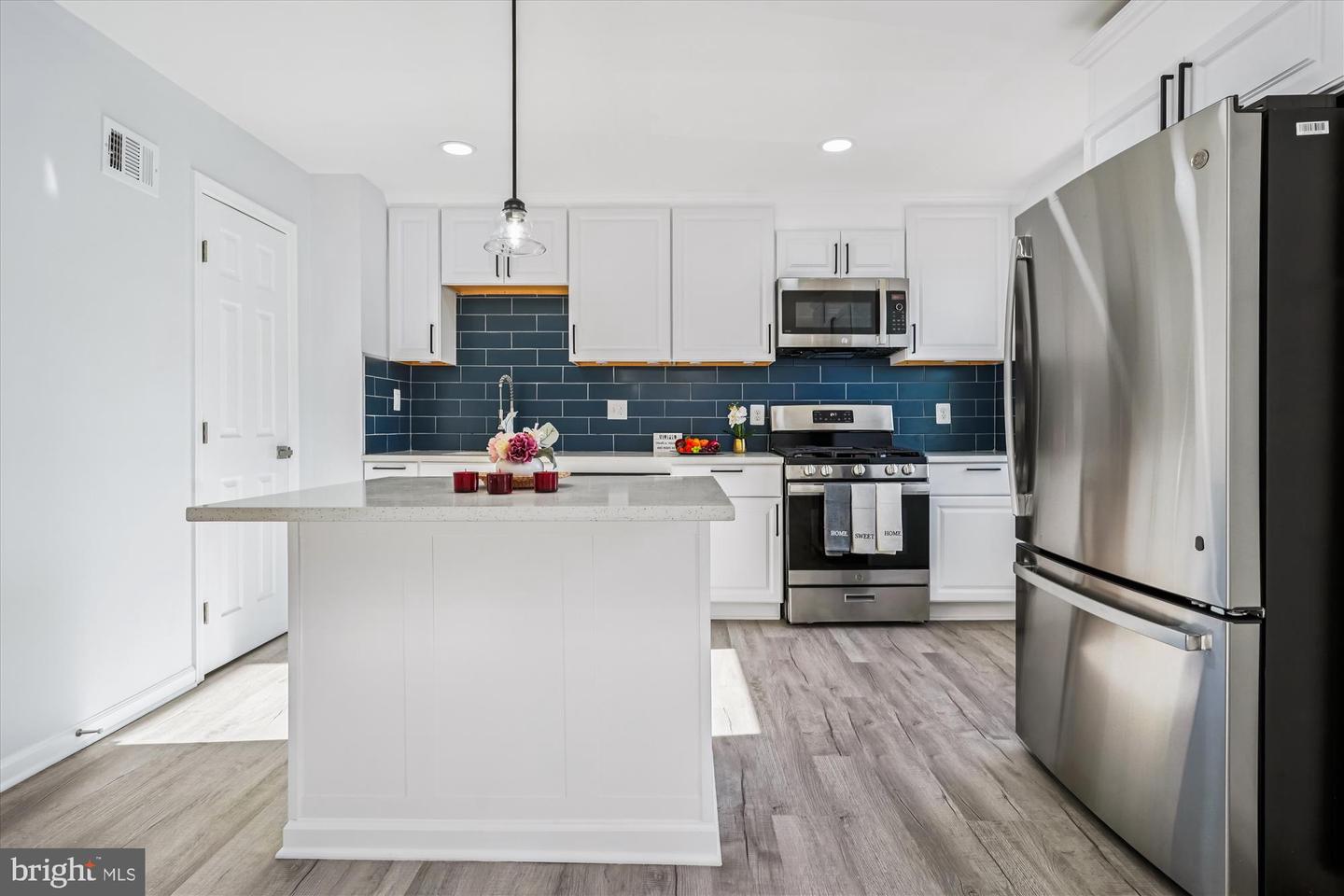 3258 BIRCHDALE SQ, WOODBRIDGE, Virginia 22193, 3 Bedrooms Bedrooms, ,3 BathroomsBathrooms,Residential,For sale,3258 BIRCHDALE SQ,VAPW2109244 MLS # VAPW2109244