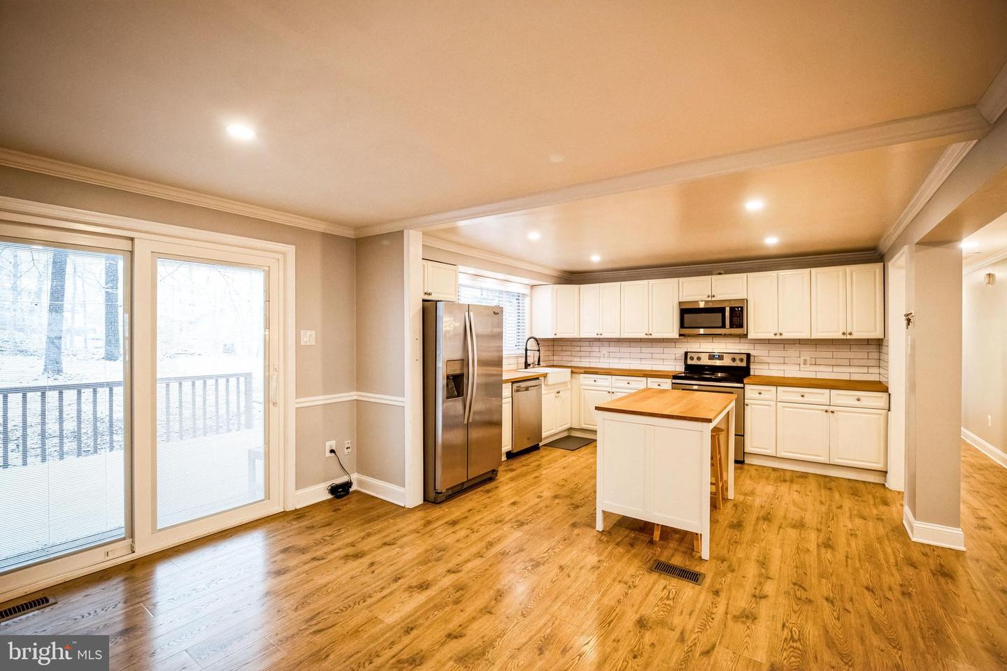 16080 DEER PARK DR, DUMFRIES, Virginia 22025, 4 Bedrooms Bedrooms, ,3 BathroomsBathrooms,Residential,For sale,16080 DEER PARK DR,VAPW2109524 MLS # VAPW2109524