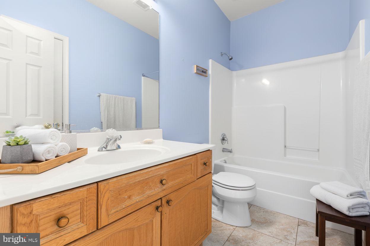 2 BASALT DR, FREDERICKSBURG, Virginia 22406, 5 Bedrooms Bedrooms, ,3 BathroomsBathrooms,Residential,For sale,2 BASALT DR,VAST2044916 MLS # VAST2044916