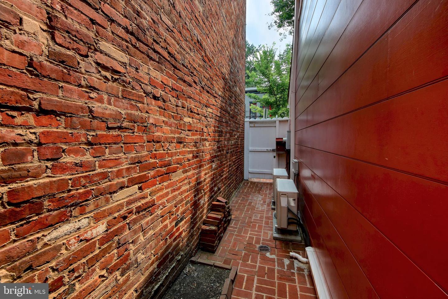 1222 28TH ST NW, WASHINGTON, District Of Columbia 20007, 1 Bedroom Bedrooms, ,1 BathroomBathrooms,Residential,For sale,1222 28TH ST NW,DCDC2239218 MLS # DCDC2239218 1222 28TH ST NW, WASHINGTON, District Of Columbia 20007, 1 Bedroom Bedrooms, ,1 BathroomBathrooms,Residential,For sale,1222 28TH ST NW,DCDC2239218 MLS # DCDC2239218