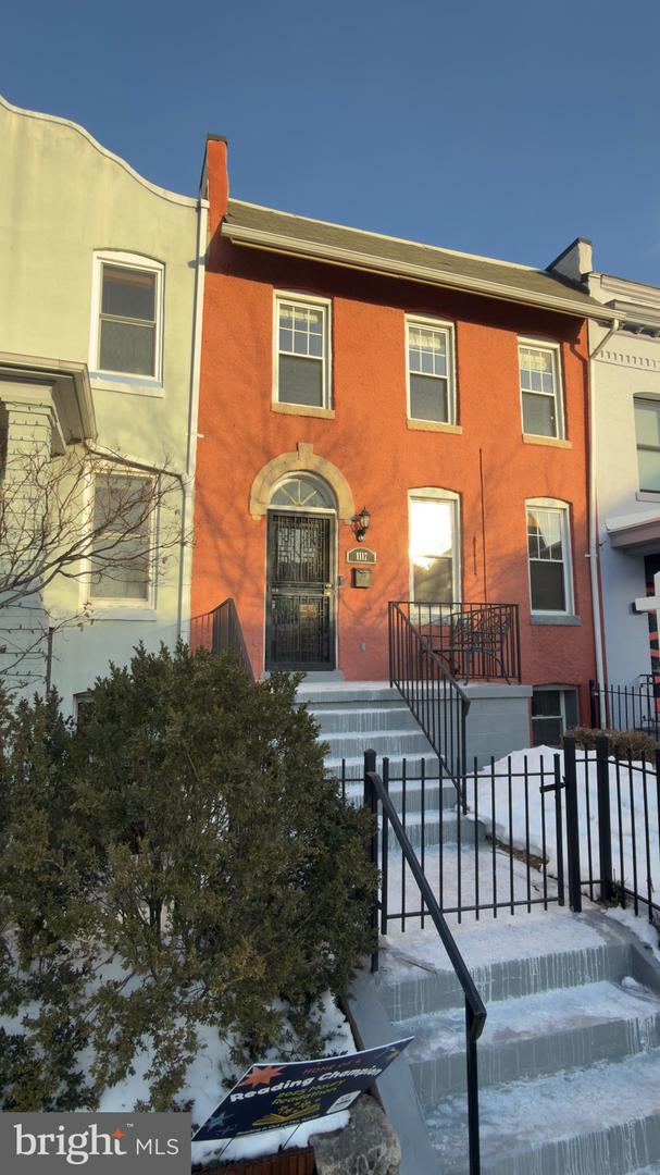 1117 7TH ST NE, WASHINGTON, District Of Columbia 20002, 4 Bedrooms Bedrooms, ,3 BathroomsBathrooms,Residential,For sale,1117 7TH ST NE,DCDC2239766 MLS # DCDC2239766