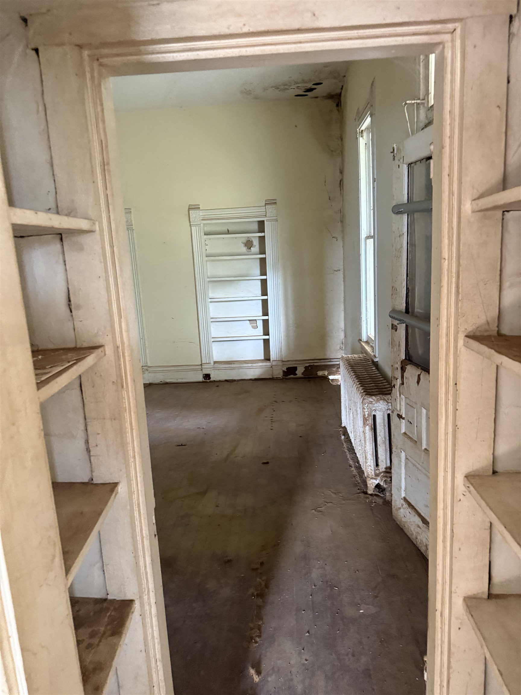 2374 MAPLE AVE, BUENA, Virginia 24416, 6 Bedrooms Bedrooms, ,3 BathroomsBathrooms,Residential,2374 MAPLE AVE,673518 MLS # 673518