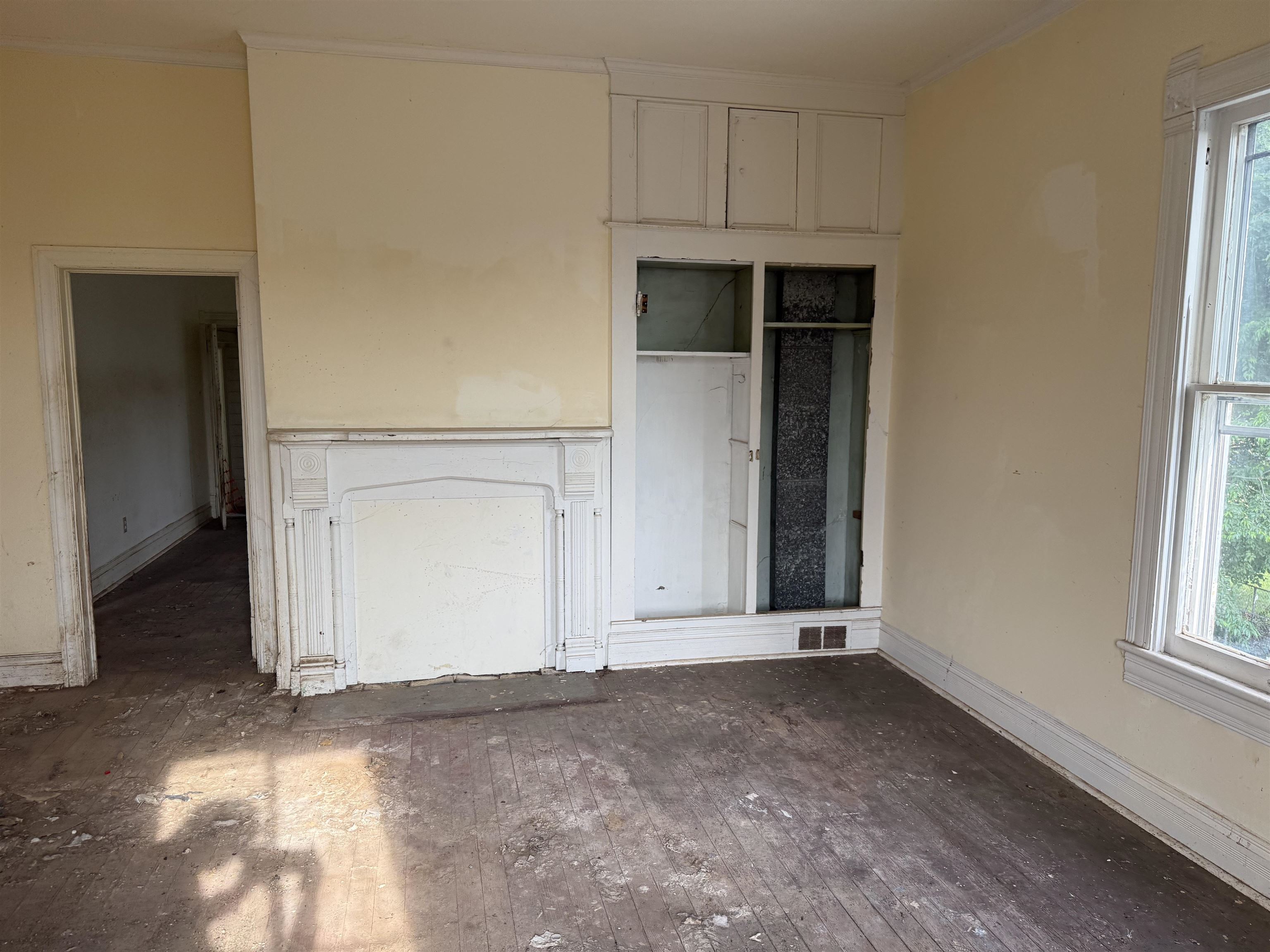 2374 MAPLE AVE, BUENA, Virginia 24416, 6 Bedrooms Bedrooms, ,3 BathroomsBathrooms,Residential,2374 MAPLE AVE,673518 MLS # 673518