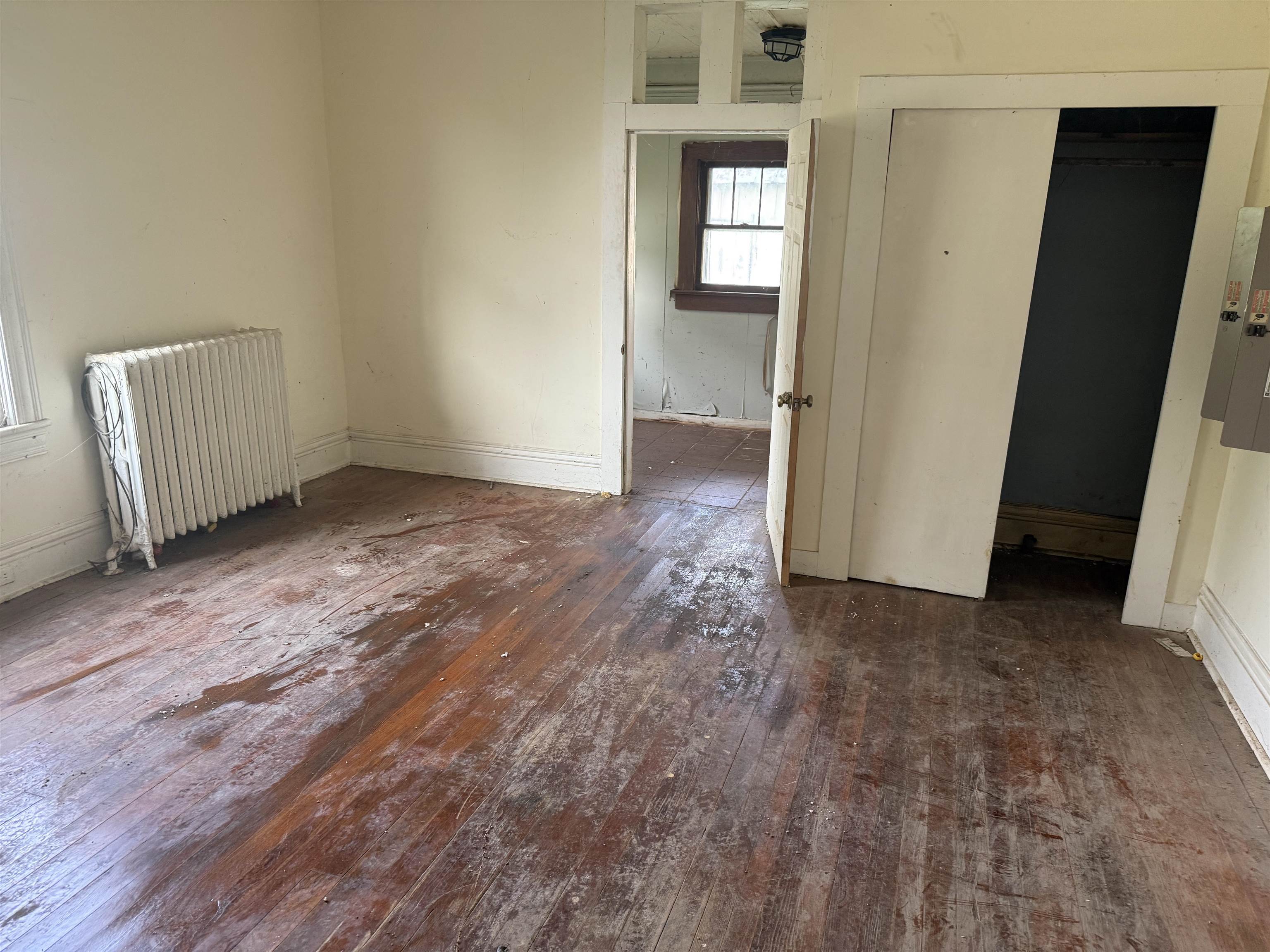 2374 MAPLE AVE, BUENA, Virginia 24416, 6 Bedrooms Bedrooms, ,3 BathroomsBathrooms,Residential,2374 MAPLE AVE,673518 MLS # 673518