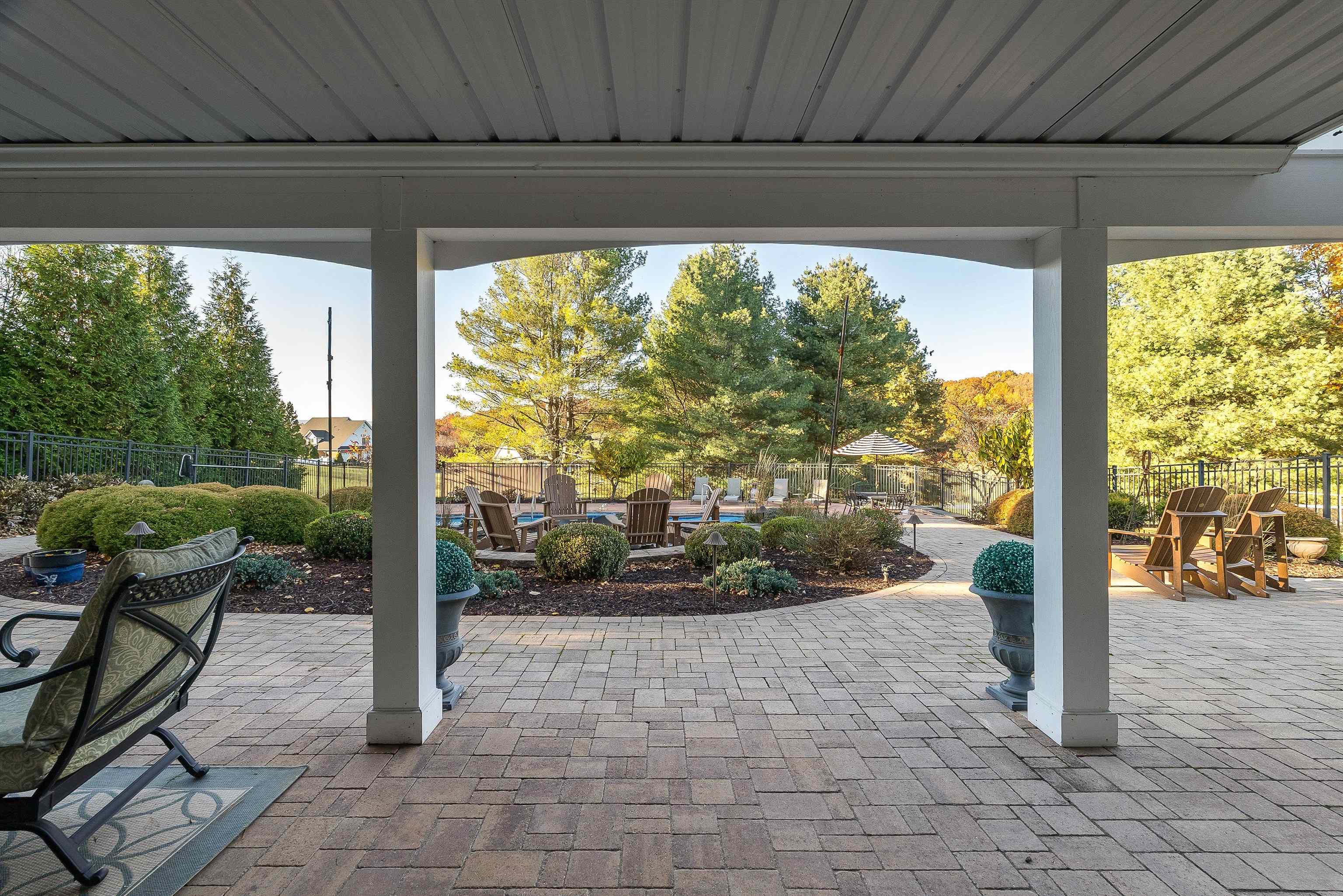 19 FIELDHAVEN PL, STAUNTON, Virginia 24401, 5 Bedrooms Bedrooms, ,4 BathroomsBathrooms,Residential,19 FIELDHAVEN PL,673519 MLS # 673519