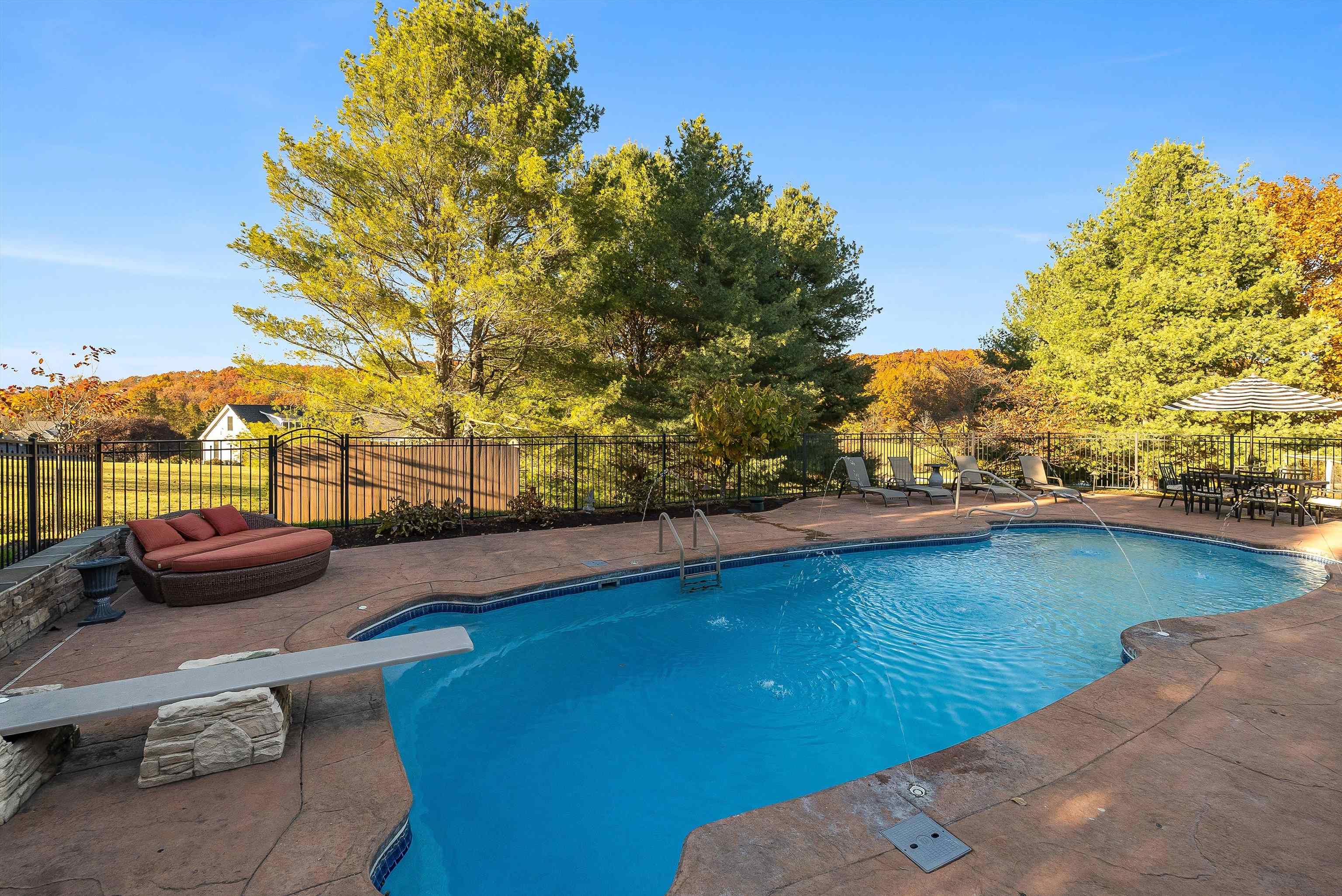 19 FIELDHAVEN PL, STAUNTON, Virginia 24401, 5 Bedrooms Bedrooms, ,4 BathroomsBathrooms,Residential,19 FIELDHAVEN PL,673519 MLS # 673519