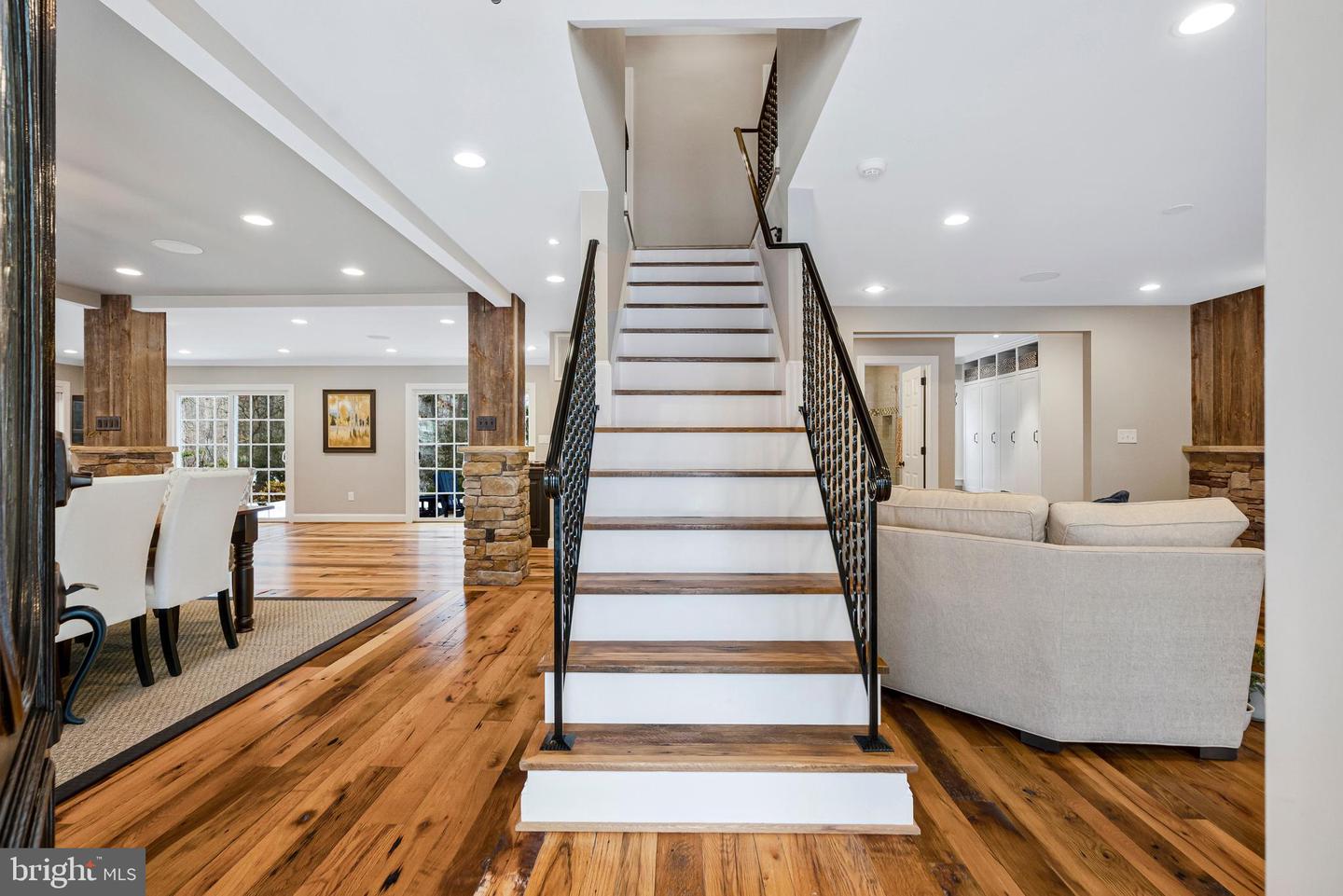 10912 HUNT CLUB RD, RESTON, Virginia 20190, 4 Bedrooms Bedrooms, ,4 BathroomsBathrooms,Residential,For sale,10912 HUNT CLUB RD,VAFX2285438 MLS # VAFX2285438 10912 HUNT CLUB RD, RESTON, Virginia 20190, 4 Bedrooms Bedrooms, ,4 BathroomsBathrooms,Residential,For sale,10912 HUNT CLUB RD,VAFX2285438 MLS # VAFX2285438