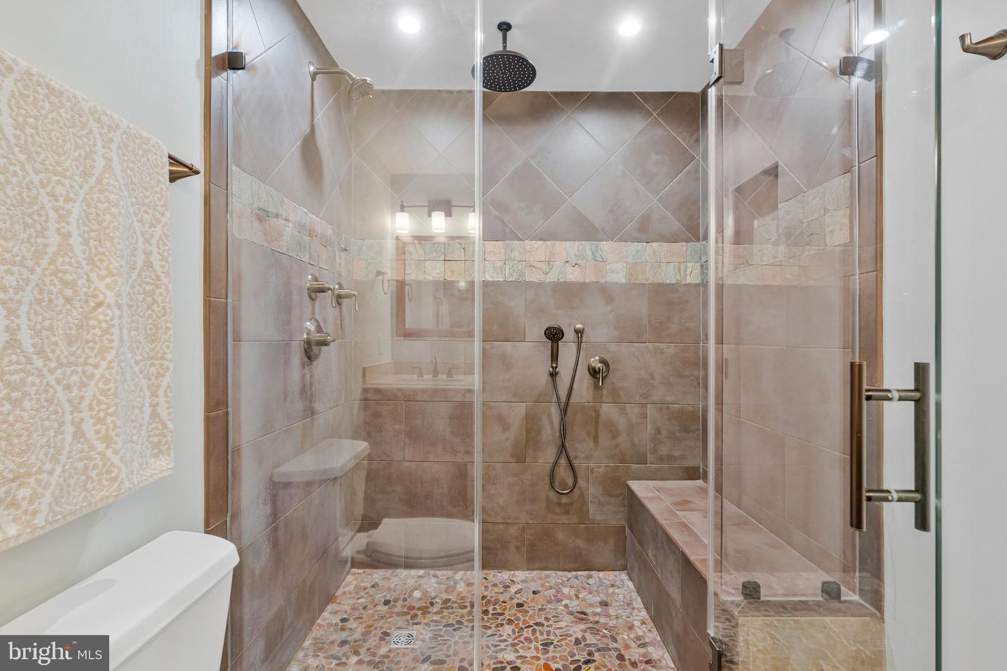 10912 HUNT CLUB RD, RESTON, Virginia 20190, 4 Bedrooms Bedrooms, ,4 BathroomsBathrooms,Residential,For sale,10912 HUNT CLUB RD,VAFX2285438 MLS # VAFX2285438 10912 HUNT CLUB RD, RESTON, Virginia 20190, 4 Bedrooms Bedrooms, ,4 BathroomsBathrooms,Residential,For sale,10912 HUNT CLUB RD,VAFX2285438 MLS # VAFX2285438