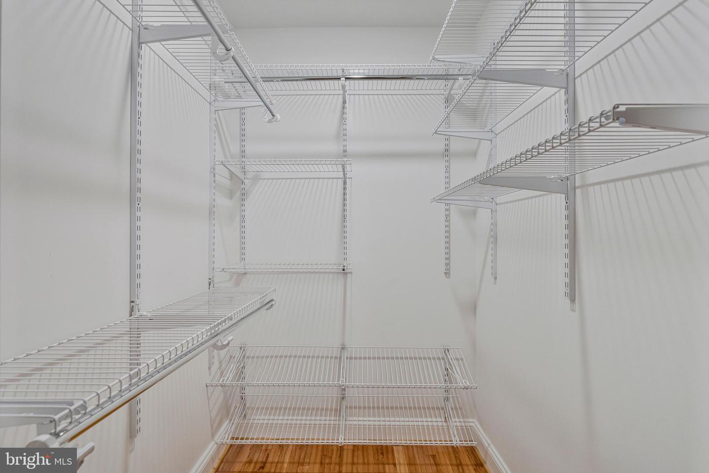 10912 HUNT CLUB RD, RESTON, Virginia 20190, 4 Bedrooms Bedrooms, ,4 BathroomsBathrooms,Residential,For sale,10912 HUNT CLUB RD,VAFX2285438 MLS # VAFX2285438 10912 HUNT CLUB RD, RESTON, Virginia 20190, 4 Bedrooms Bedrooms, ,4 BathroomsBathrooms,Residential,For sale,10912 HUNT CLUB RD,VAFX2285438 MLS # VAFX2285438