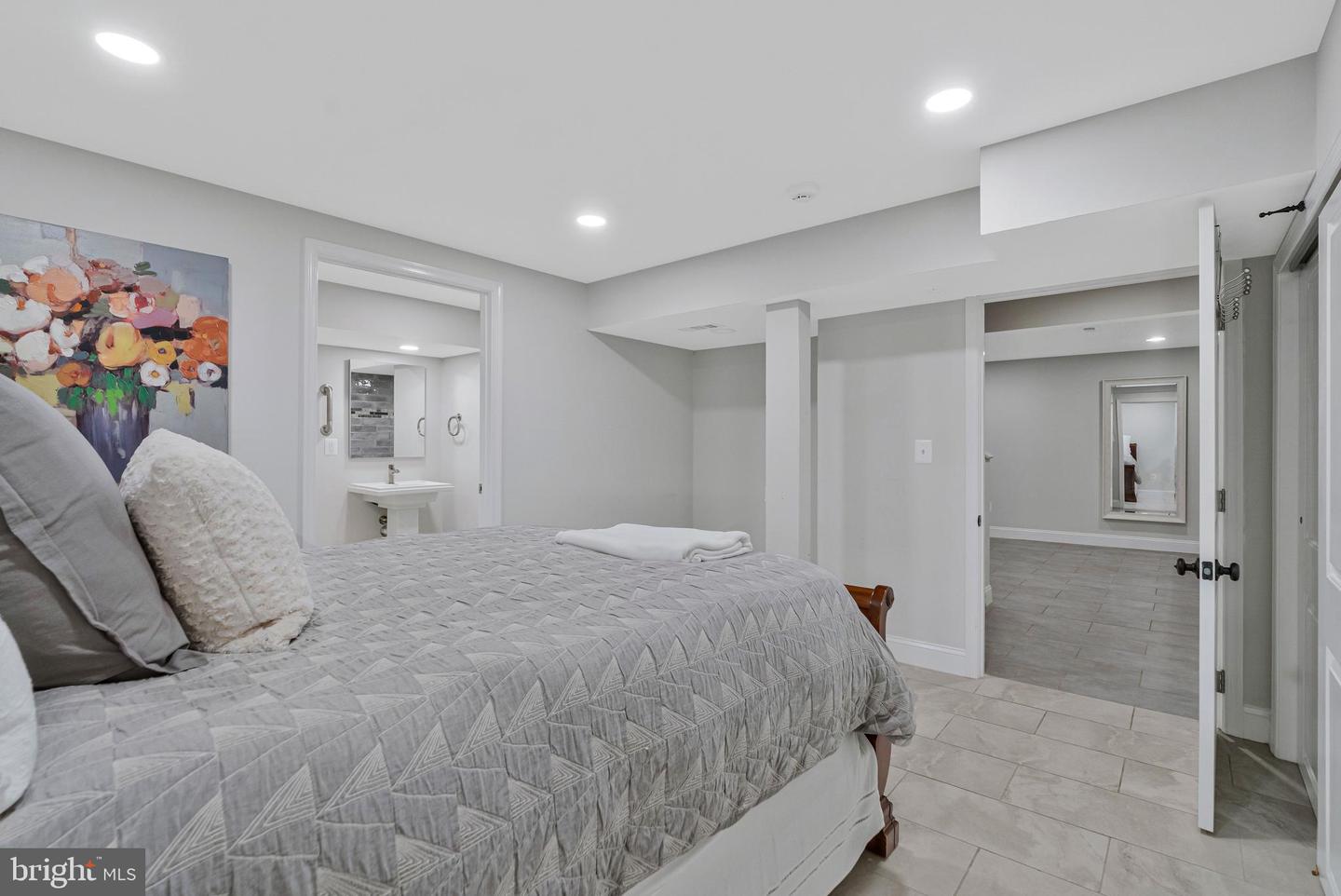 10912 HUNT CLUB RD, RESTON, Virginia 20190, 4 Bedrooms Bedrooms, ,4 BathroomsBathrooms,Residential,For sale,10912 HUNT CLUB RD,VAFX2285438 MLS # VAFX2285438 10912 HUNT CLUB RD, RESTON, Virginia 20190, 4 Bedrooms Bedrooms, ,4 BathroomsBathrooms,Residential,For sale,10912 HUNT CLUB RD,VAFX2285438 MLS # VAFX2285438