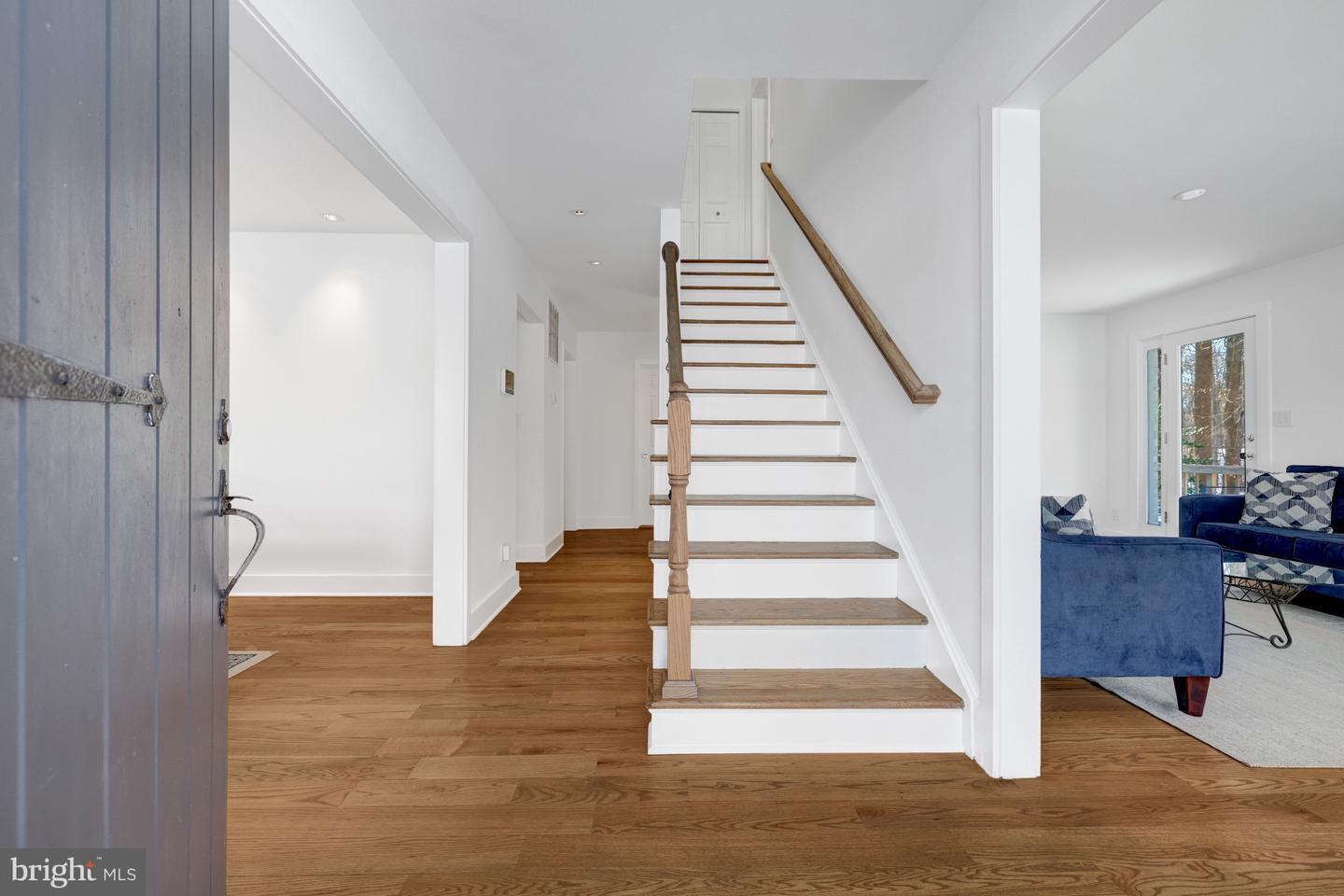 9982 BLACKBERRY LN, GREAT FALLS, Virginia 22066, 4 Bedrooms Bedrooms, ,3 BathroomsBathrooms,Residential,For sale,9982 BLACKBERRY LN,VAFX2286222 MLS # VAFX2286222