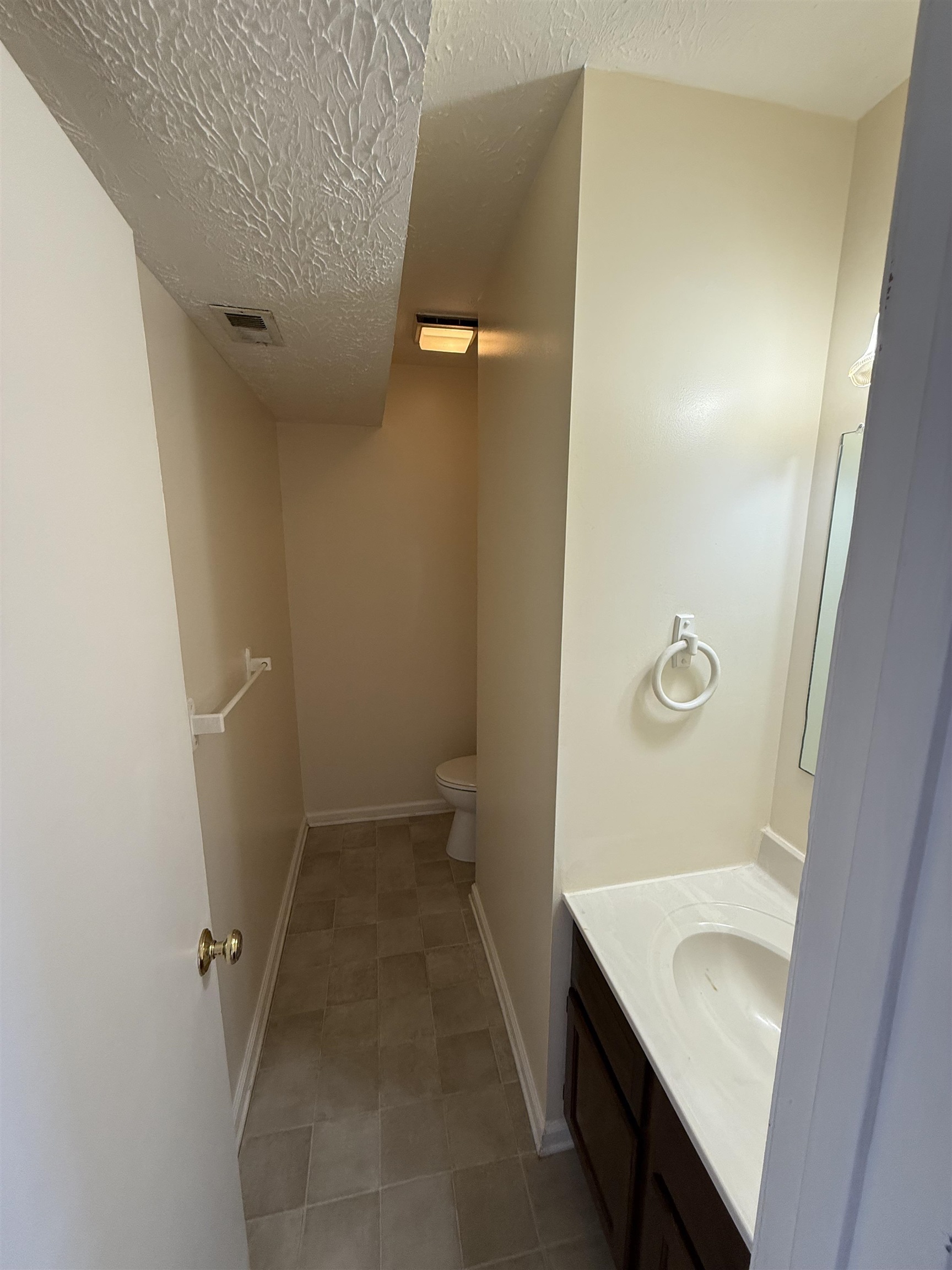 807 VINE ST, HARRISONBURG, Virginia 22801, 2 Bedrooms Bedrooms, ,2 BathroomsBathrooms,Residential,807 VINE ST,673555 MLS # 673555