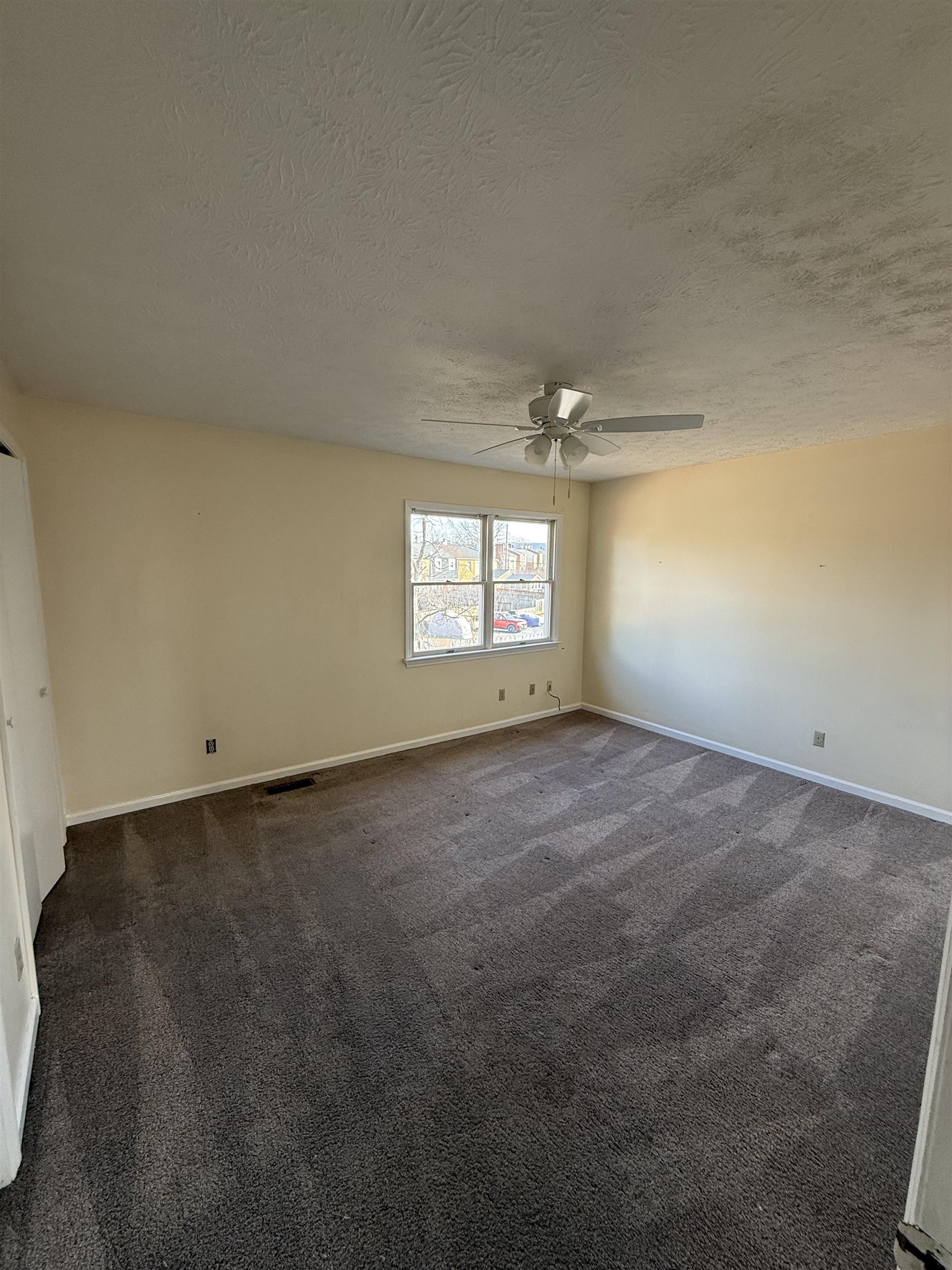 807 VINE ST, HARRISONBURG, Virginia 22801, 2 Bedrooms Bedrooms, ,2 BathroomsBathrooms,Residential,807 VINE ST,673555 MLS # 673555