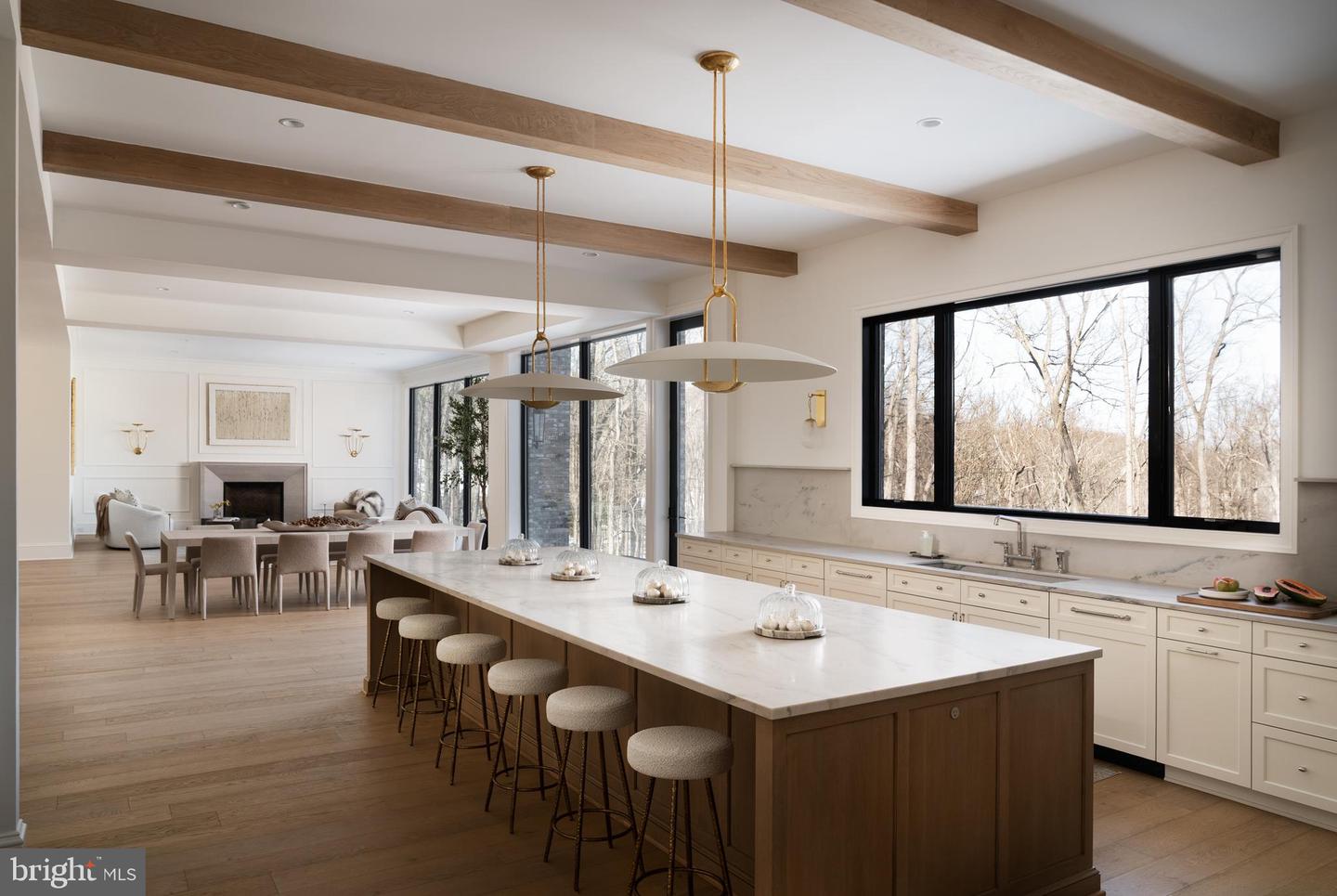 8634 OVERLOOK RD, MCLEAN, Virginia 22102, 6 Bedrooms Bedrooms, ,7 BathroomsBathrooms,Residential,For sale,8634 OVERLOOK RD,VAFX2286844 MLS # VAFX2286844