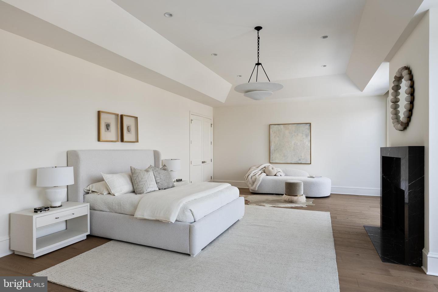 8634 OVERLOOK RD, MCLEAN, Virginia 22102, 6 Bedrooms Bedrooms, ,7 BathroomsBathrooms,Residential,For sale,8634 OVERLOOK RD,VAFX2286844 MLS # VAFX2286844