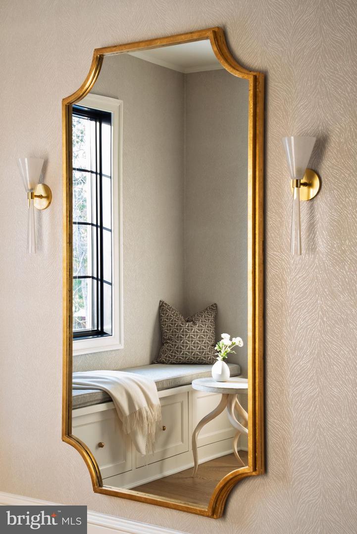 8634 OVERLOOK RD, MCLEAN, Virginia 22102, 6 Bedrooms Bedrooms, ,7 BathroomsBathrooms,Residential,For sale,8634 OVERLOOK RD,VAFX2286844 MLS # VAFX2286844