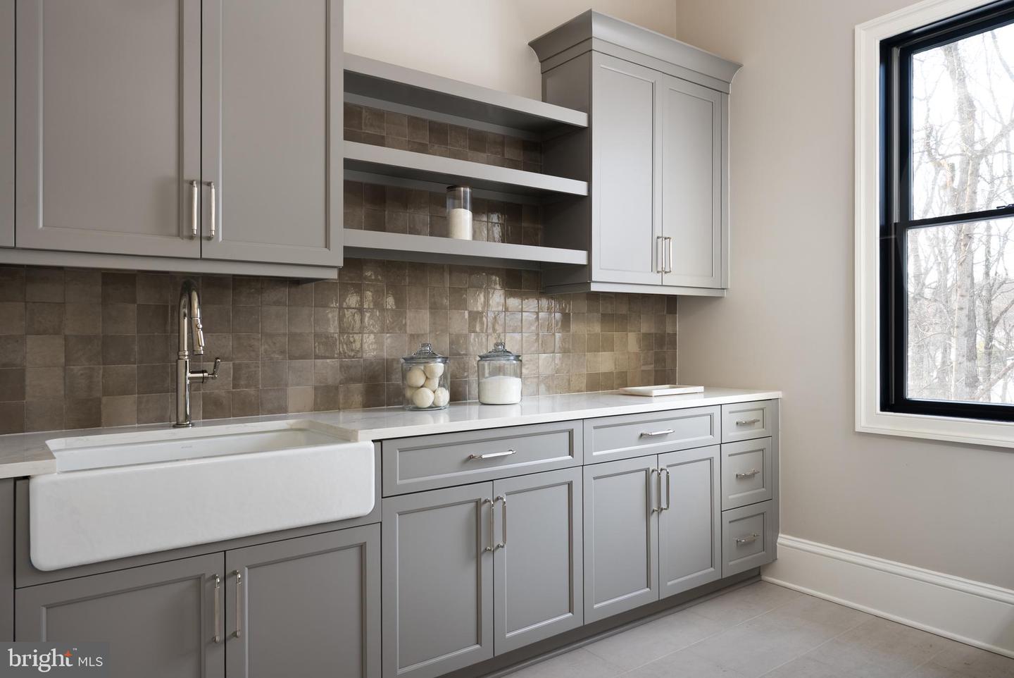 8634 OVERLOOK RD, MCLEAN, Virginia 22102, 6 Bedrooms Bedrooms, ,7 BathroomsBathrooms,Residential,For sale,8634 OVERLOOK RD,VAFX2286844 MLS # VAFX2286844