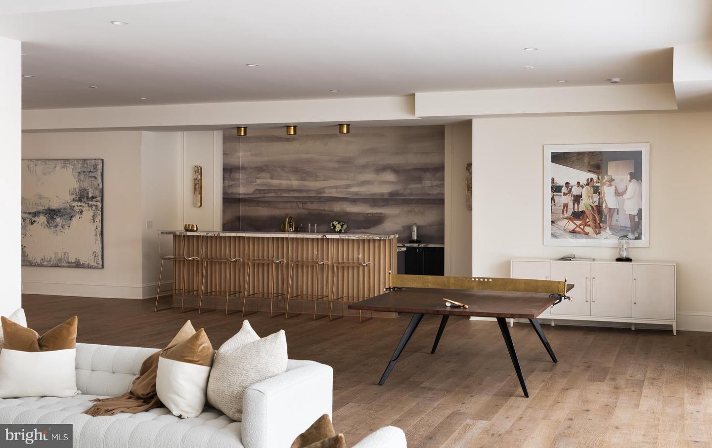 8634 OVERLOOK RD, MCLEAN, Virginia 22102, 6 Bedrooms Bedrooms, ,7 BathroomsBathrooms,Residential,For sale,8634 OVERLOOK RD,VAFX2286844 MLS # VAFX2286844