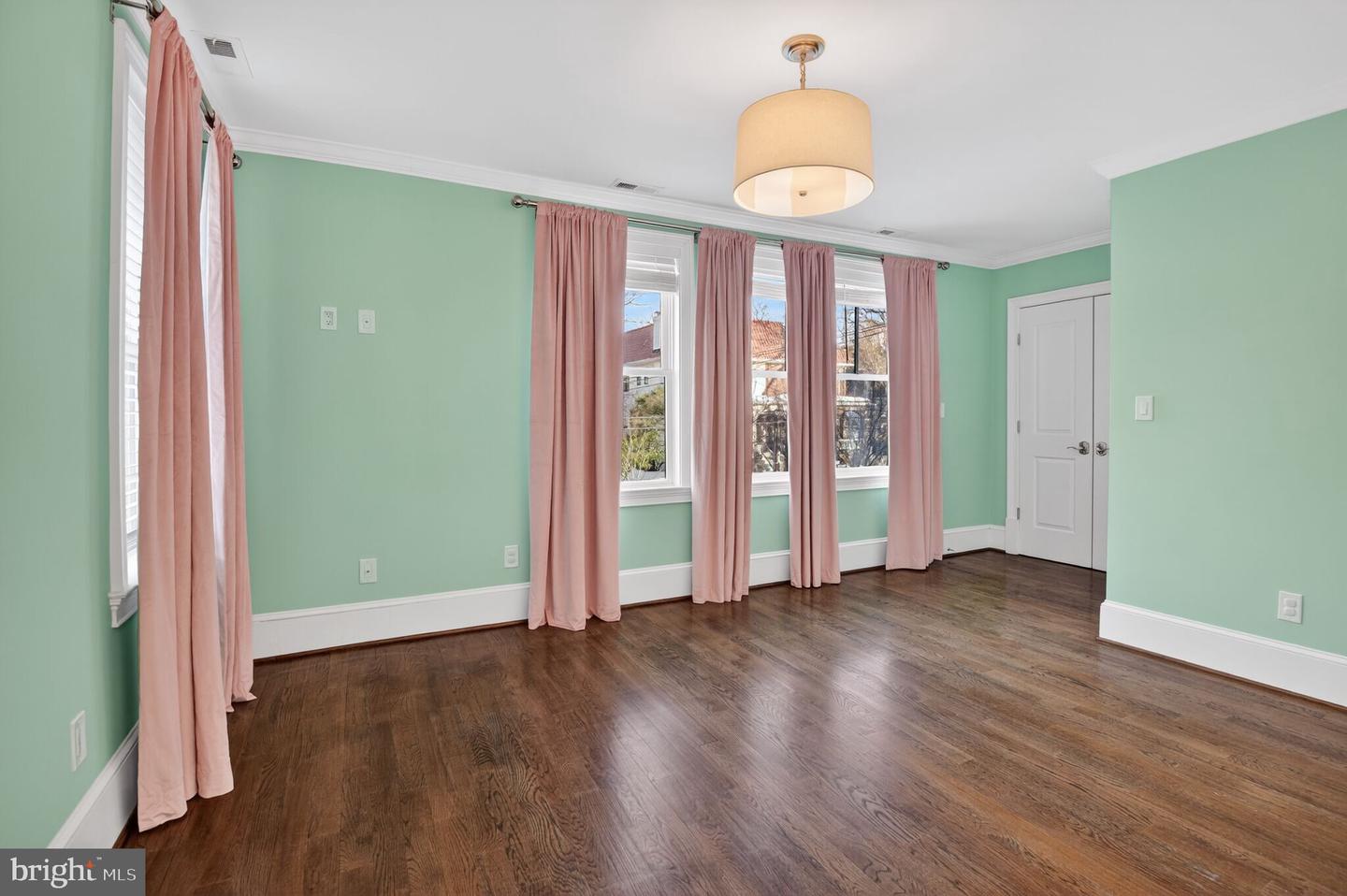 2820 BELLEVUE TER NW, WASHINGTON, District Of Columbia 20007, 5 Bedrooms Bedrooms, 8 Rooms Rooms,4 BathroomsBathrooms,Residential,For sale,2820 BELLEVUE TER NW,DCDC2243286 MLS # DCDC2243286 2820 BELLEVUE TER NW, WASHINGTON, District Of Columbia 20007, 5 Bedrooms Bedrooms, 8 Rooms Rooms,4 BathroomsBathrooms,Residential,For sale,2820 BELLEVUE TER NW,DCDC2243286 MLS # DCDC2243286