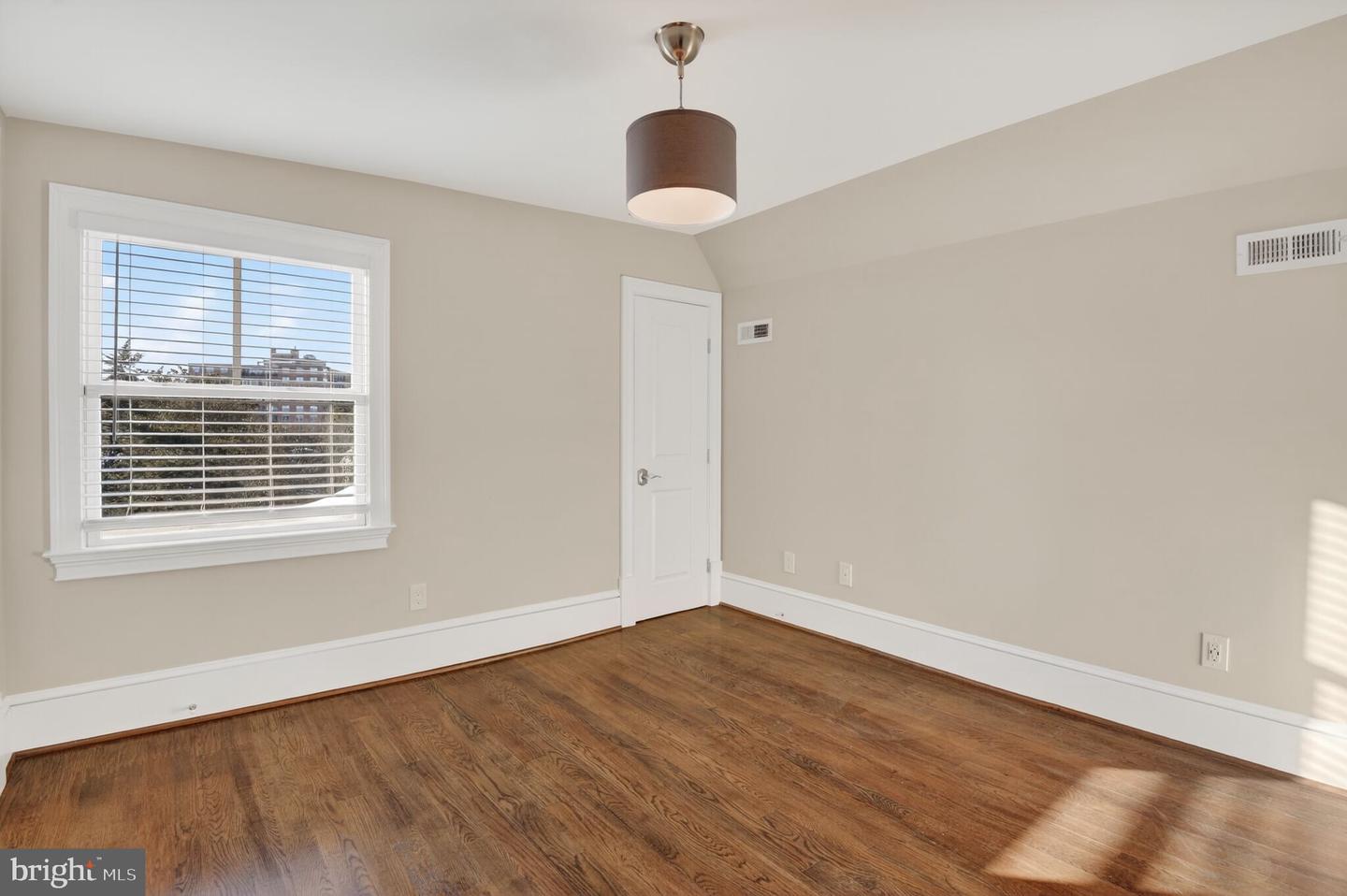 2820 BELLEVUE TER NW, WASHINGTON, District Of Columbia 20007, 5 Bedrooms Bedrooms, 8 Rooms Rooms,4 BathroomsBathrooms,Residential,For sale,2820 BELLEVUE TER NW,DCDC2243286 MLS # DCDC2243286 2820 BELLEVUE TER NW, WASHINGTON, District Of Columbia 20007, 5 Bedrooms Bedrooms, 8 Rooms Rooms,4 BathroomsBathrooms,Residential,For sale,2820 BELLEVUE TER NW,DCDC2243286 MLS # DCDC2243286