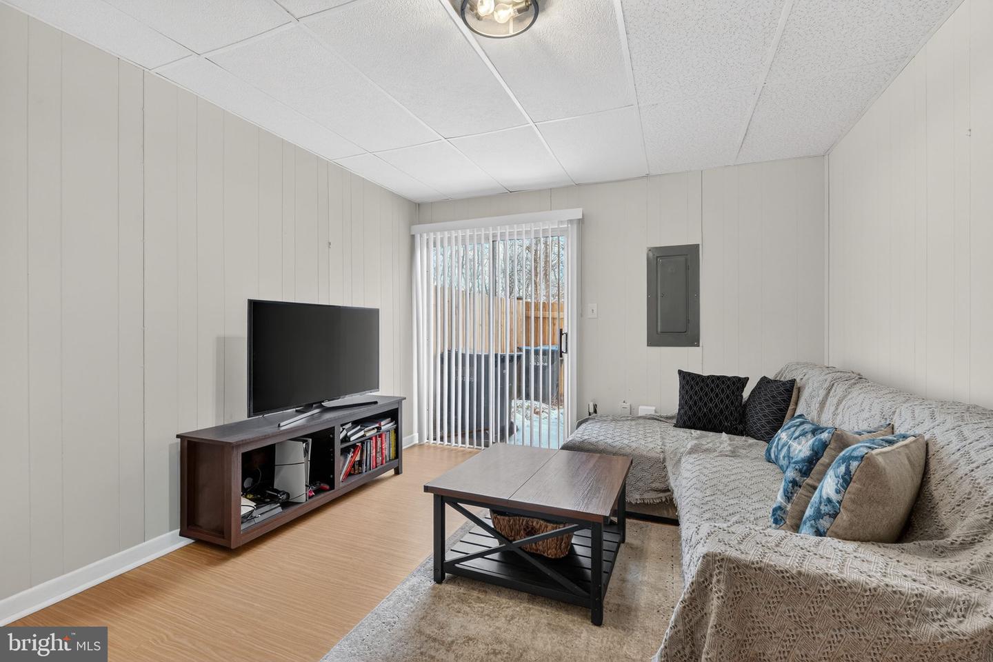 4241 MOSELLE DR, CHANTILLY, Virginia 20151, 2 Bedrooms Bedrooms, ,1 BathroomBathrooms,Residential,For sale,4241 MOSELLE DR,VAFX2289052 MLS # VAFX2289052