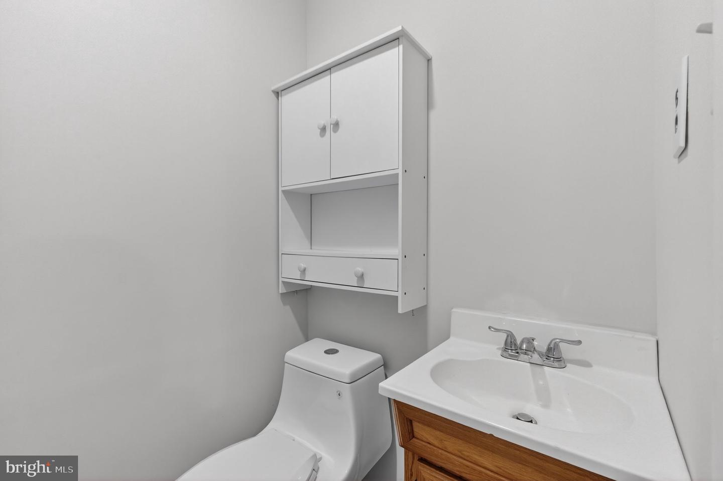 4241 MOSELLE DR, CHANTILLY, Virginia 20151, 2 Bedrooms Bedrooms, ,1 BathroomBathrooms,Residential,For sale,4241 MOSELLE DR,VAFX2289052 MLS # VAFX2289052