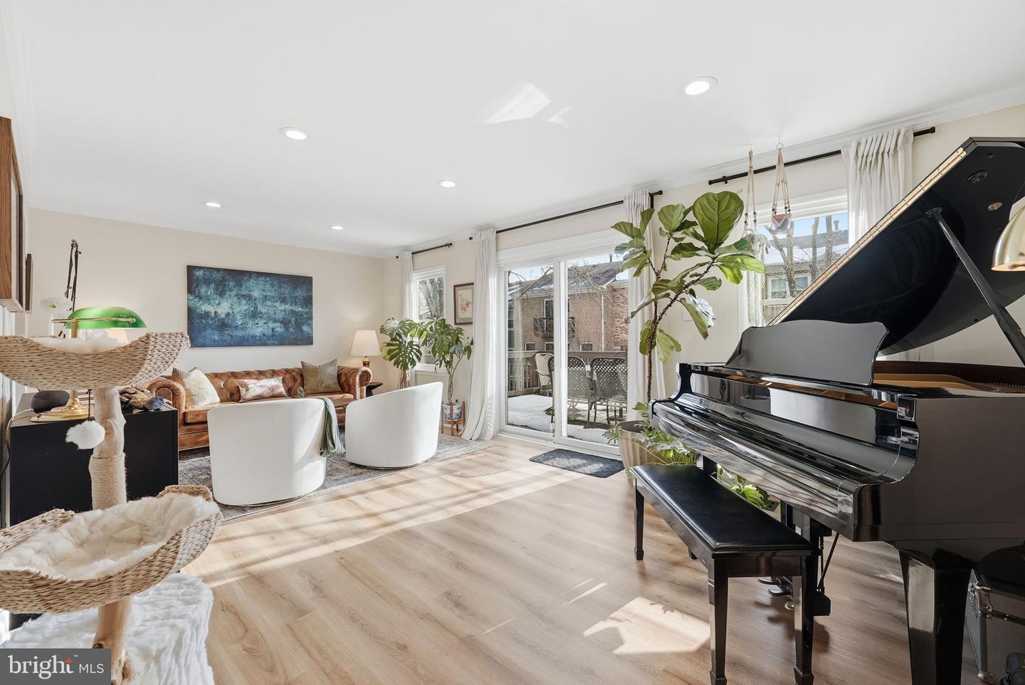 8309 HIGHCLIFFE CT, ANNANDALE, Virginia 22003, 3 Bedrooms Bedrooms, 7 Rooms Rooms,2 BathroomsBathrooms,Residential,For sale,8309 HIGHCLIFFE CT,VAFX2290472 MLS # VAFX2290472