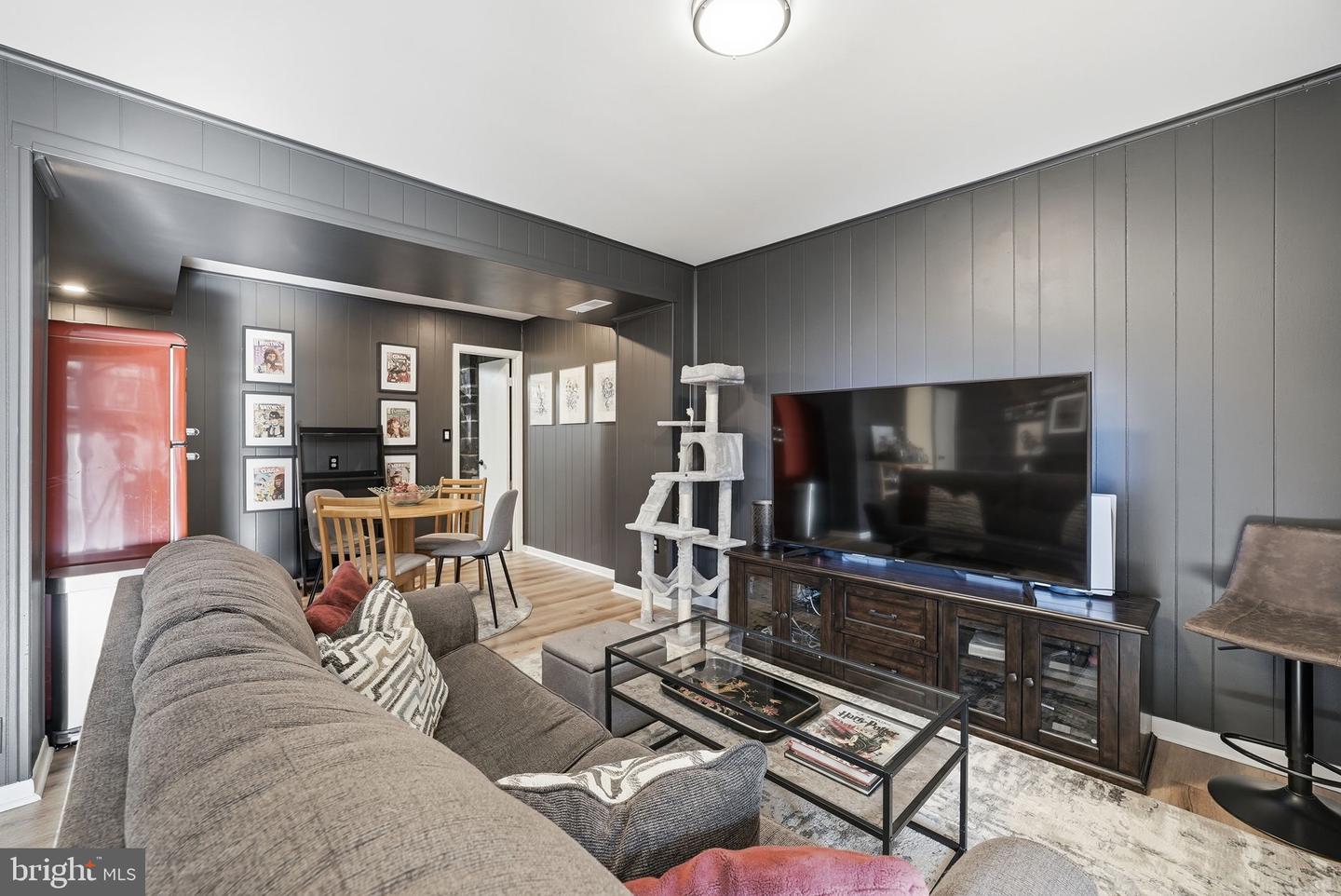 8309 HIGHCLIFFE CT, ANNANDALE, Virginia 22003, 3 Bedrooms Bedrooms, 7 Rooms Rooms,2 BathroomsBathrooms,Residential,For sale,8309 HIGHCLIFFE CT,VAFX2290472 MLS # VAFX2290472