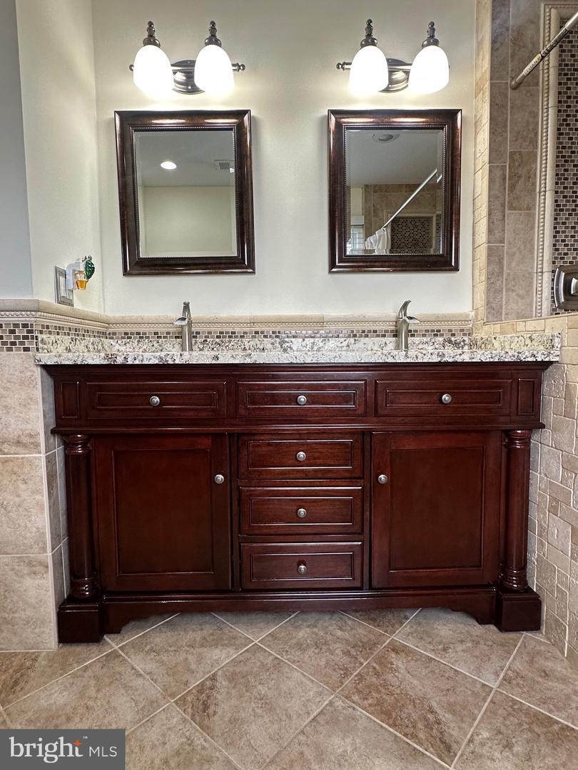 111 CONNEMARA DR, STERLING, Virginia 20164, 4 Bedrooms Bedrooms, ,3 BathroomsBathrooms,Residential,For sale,111 CONNEMARA DR,VALO2115840 MLS # VALO2115840