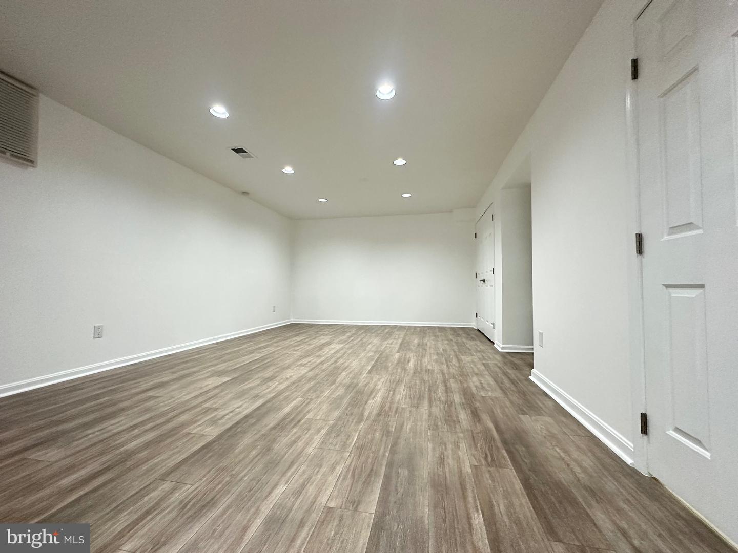 111 CONNEMARA DR, STERLING, Virginia 20164, 4 Bedrooms Bedrooms, ,3 BathroomsBathrooms,Residential,For sale,111 CONNEMARA DR,VALO2115840 MLS # VALO2115840