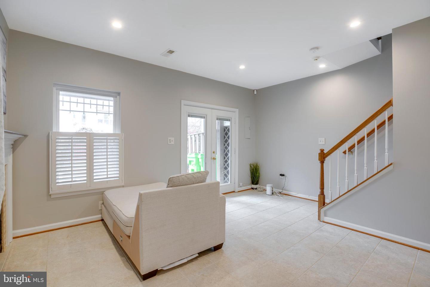 7740 DESIREE ST, ALEXANDRIA, Virginia 22315, 4 Bedrooms Bedrooms, ,2 BathroomsBathrooms,Residential,For sale,7740 DESIREE ST,VAFX2291160 MLS # VAFX2291160