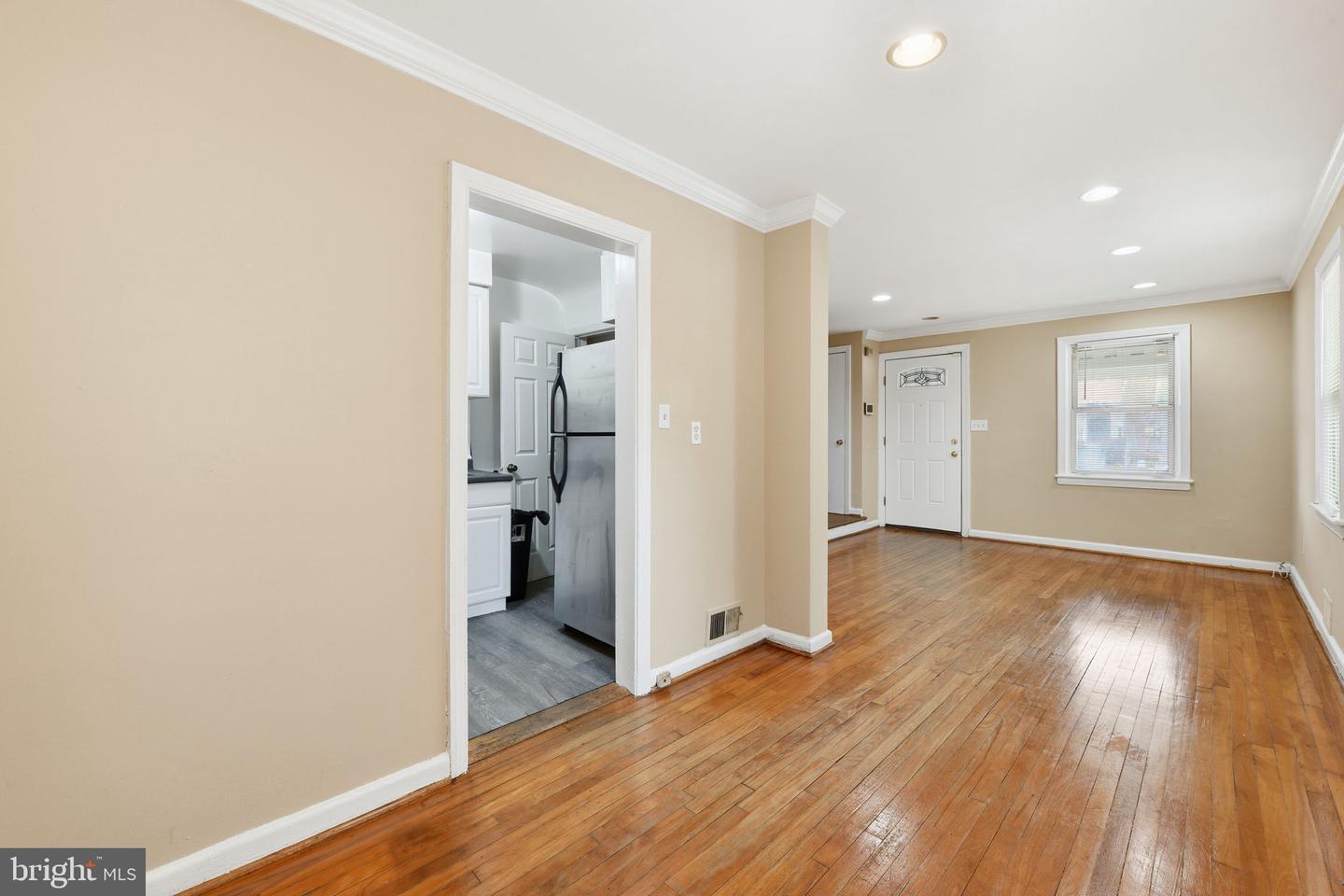 3426 24TH ST SE, WASHINGTON, District Of Columbia 20020, 2 Bedrooms Bedrooms, ,1 BathroomBathrooms,Residential,For sale,3426 24TH ST SE,DCDC2246356 MLS # DCDC2246356