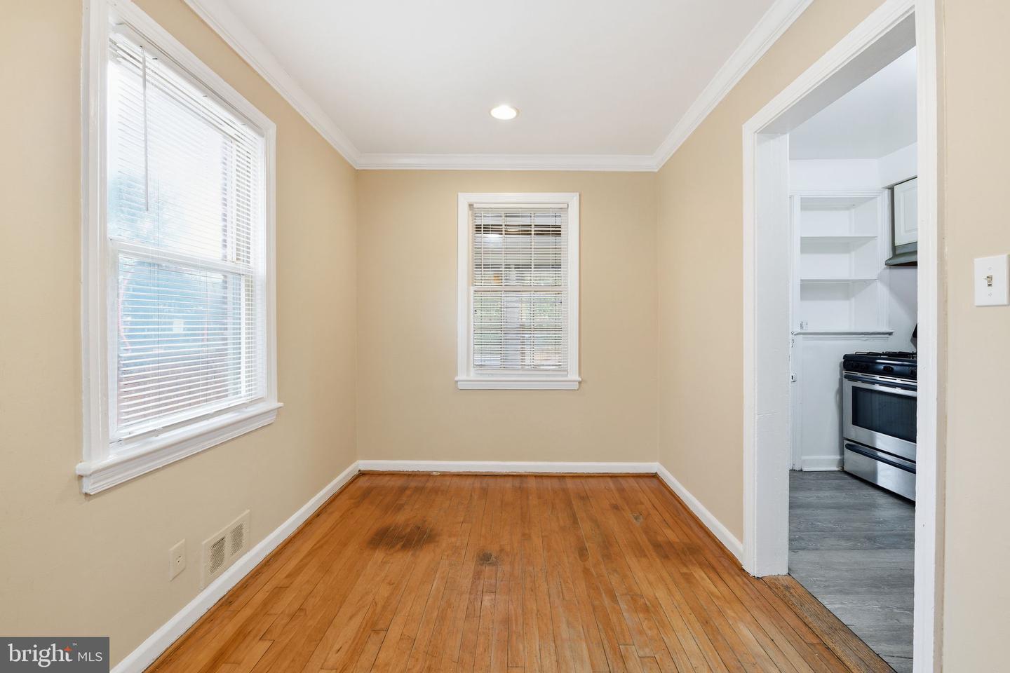 3426 24TH ST SE, WASHINGTON, District Of Columbia 20020, 2 Bedrooms Bedrooms, ,1 BathroomBathrooms,Residential,For sale,3426 24TH ST SE,DCDC2246356 MLS # DCDC2246356