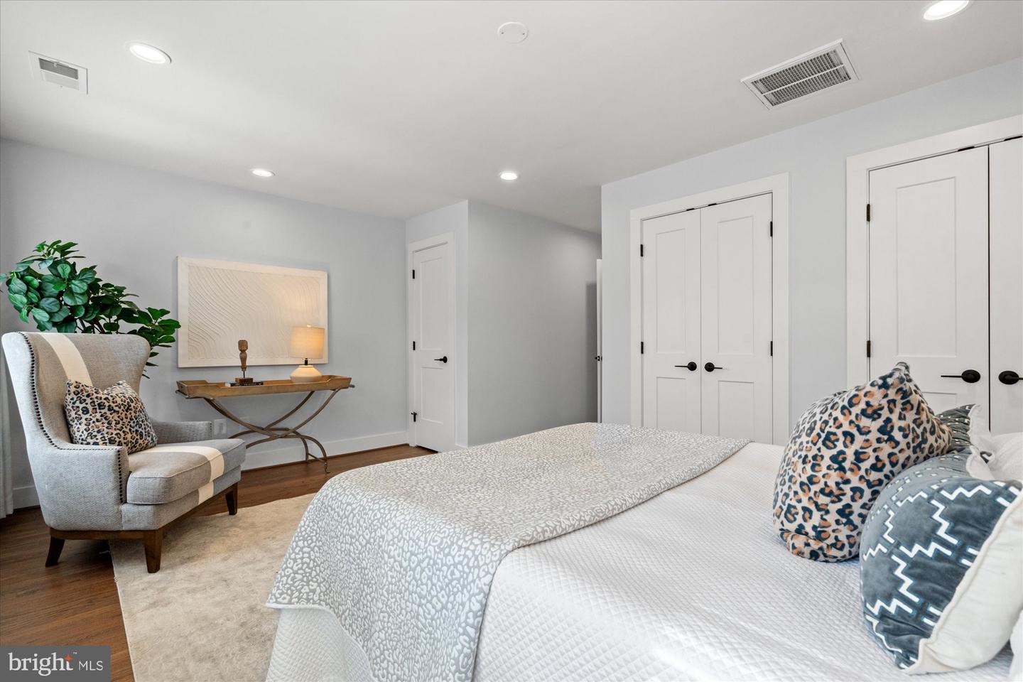 222 GREEN ST, ALEXANDRIA, Virginia 22314, 3 Bedrooms Bedrooms, ,3 BathroomsBathrooms,Residential,For sale,222 GREEN ST,VAAX2054226 MLS # VAAX2054226