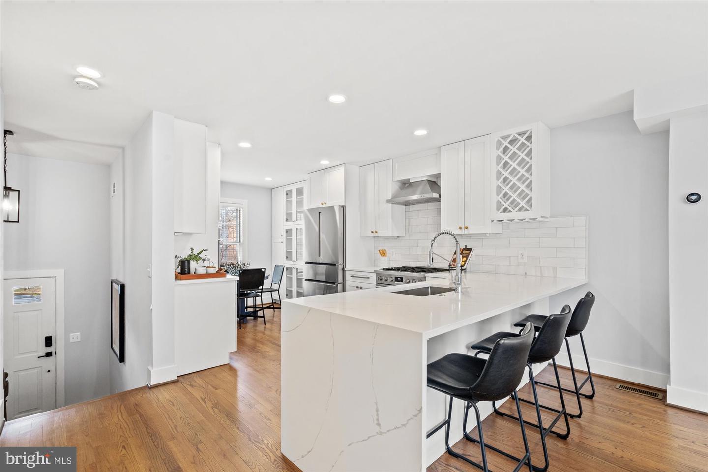 222 GREEN ST, ALEXANDRIA, Virginia 22314, 3 Bedrooms Bedrooms, ,3 BathroomsBathrooms,Residential,For sale,222 GREEN ST,VAAX2054226 MLS # VAAX2054226