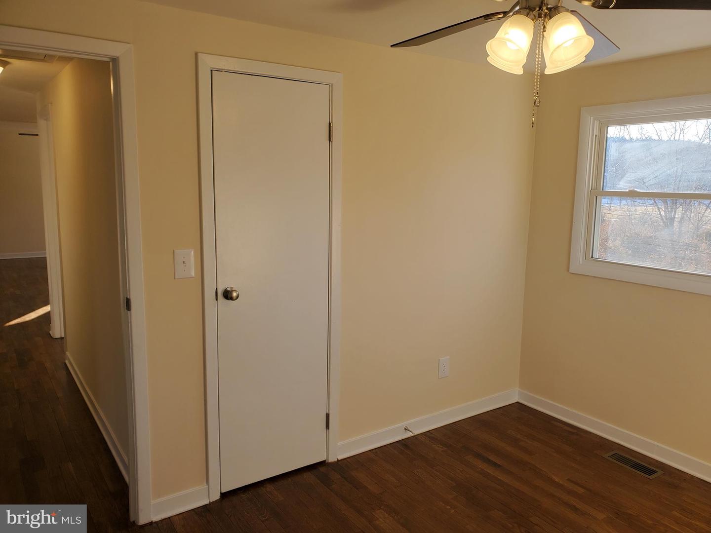 49 OLDT DR, FRONT ROYAL, Virginia 22630, 3 Bedrooms Bedrooms, 12 Rooms Rooms,2 BathroomsBathrooms,Residential,For sale,49 OLDT DR,VAWR2013452 MLS # VAWR2013452