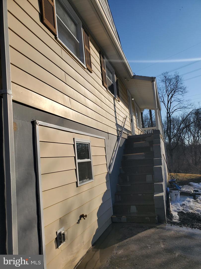 49 OLDT DR, FRONT ROYAL, Virginia 22630, 3 Bedrooms Bedrooms, 12 Rooms Rooms,2 BathroomsBathrooms,Residential,For sale,49 OLDT DR,VAWR2013452 MLS # VAWR2013452