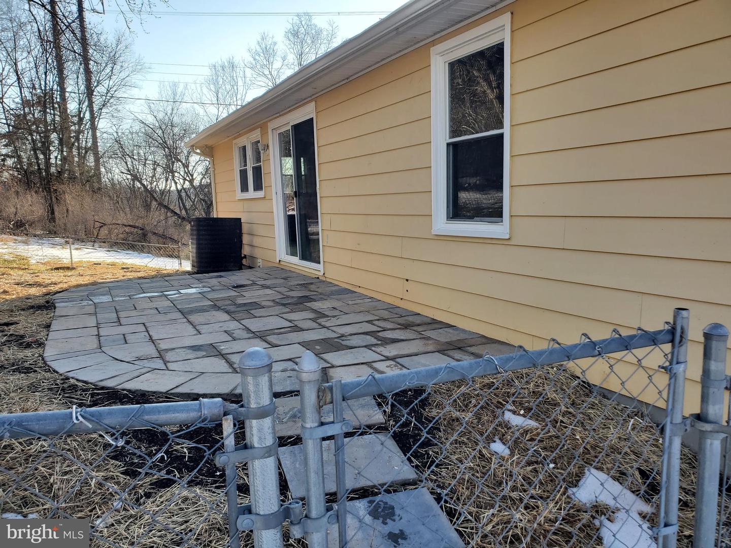 49 OLDT DR, FRONT ROYAL, Virginia 22630, 3 Bedrooms Bedrooms, 12 Rooms Rooms,2 BathroomsBathrooms,Residential,For sale,49 OLDT DR,VAWR2013452 MLS # VAWR2013452