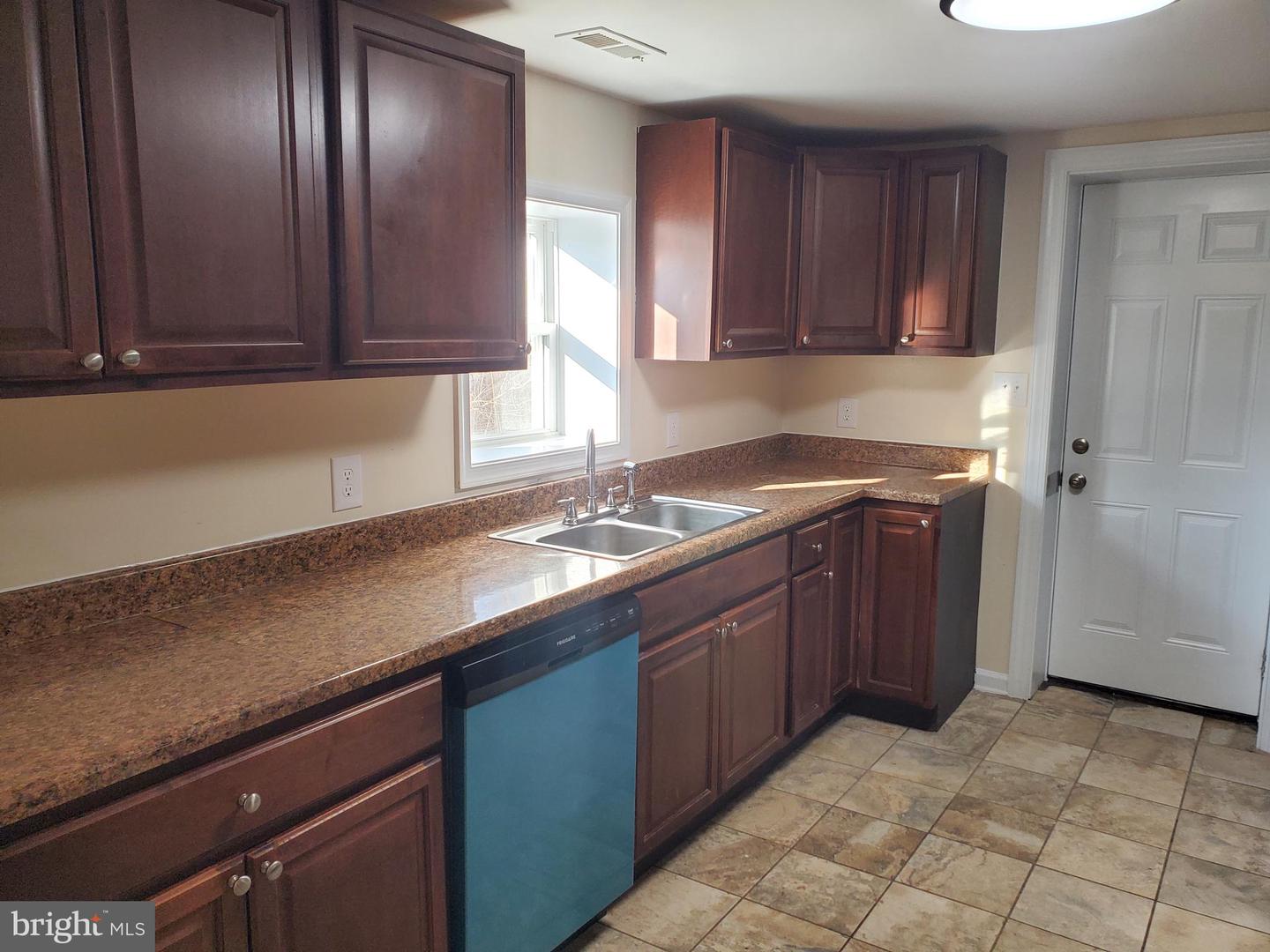 49 OLDT DR, FRONT ROYAL, Virginia 22630, 3 Bedrooms Bedrooms, 12 Rooms Rooms,2 BathroomsBathrooms,Residential,For sale,49 OLDT DR,VAWR2013452 MLS # VAWR2013452