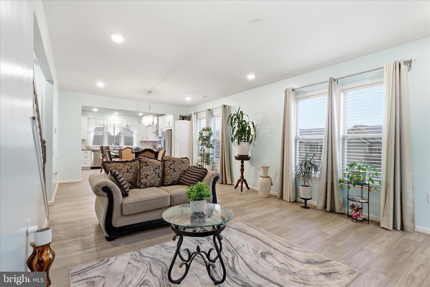 6594 PETUNIA TER, HAYMARKET, Virginia 20169, 4 Bedrooms Bedrooms, ,3 BathroomsBathrooms,Residential,For sale,6594 PETUNIA TER,VAPW2112838 MLS # VAPW2112838