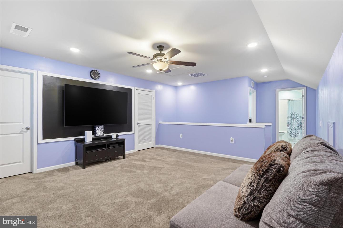 6594 PETUNIA TER, HAYMARKET, Virginia 20169, 4 Bedrooms Bedrooms, ,3 BathroomsBathrooms,Residential,For sale,6594 PETUNIA TER,VAPW2112838 MLS # VAPW2112838