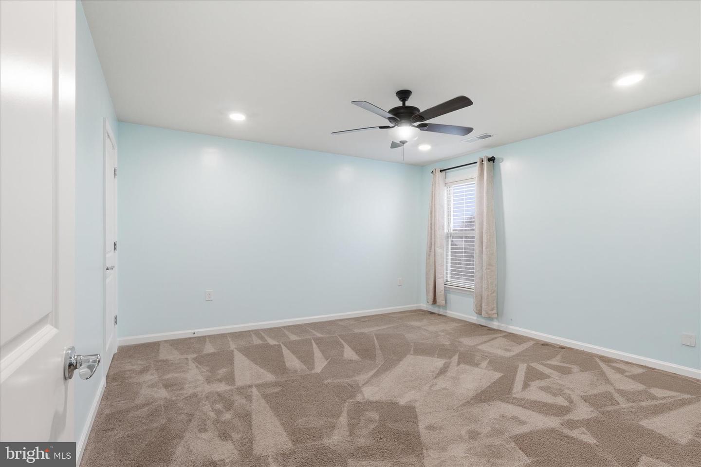 6594 PETUNIA TER, HAYMARKET, Virginia 20169, 4 Bedrooms Bedrooms, ,3 BathroomsBathrooms,Residential,For sale,6594 PETUNIA TER,VAPW2112838 MLS # VAPW2112838