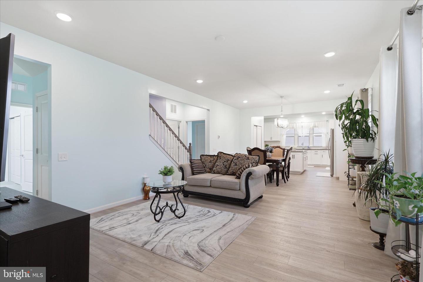 6594 PETUNIA TER, HAYMARKET, Virginia 20169, 4 Bedrooms Bedrooms, ,3 BathroomsBathrooms,Residential,For sale,6594 PETUNIA TER,VAPW2112838 MLS # VAPW2112838