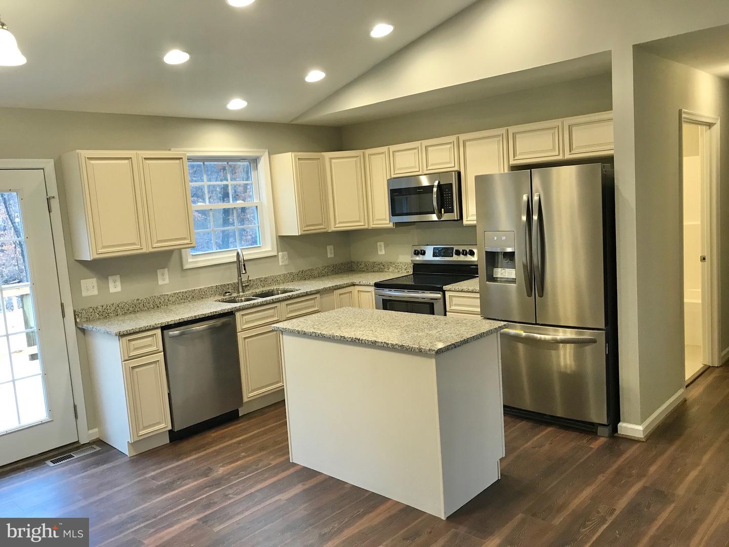 402 BLUEBIRD WAY, FRONT ROYAL, Virginia 22630, 4 Bedrooms Bedrooms, ,3 BathroomsBathrooms,Residential,For sale,402 BLUEBIRD WAY,VAWR2013458 MLS # VAWR2013458