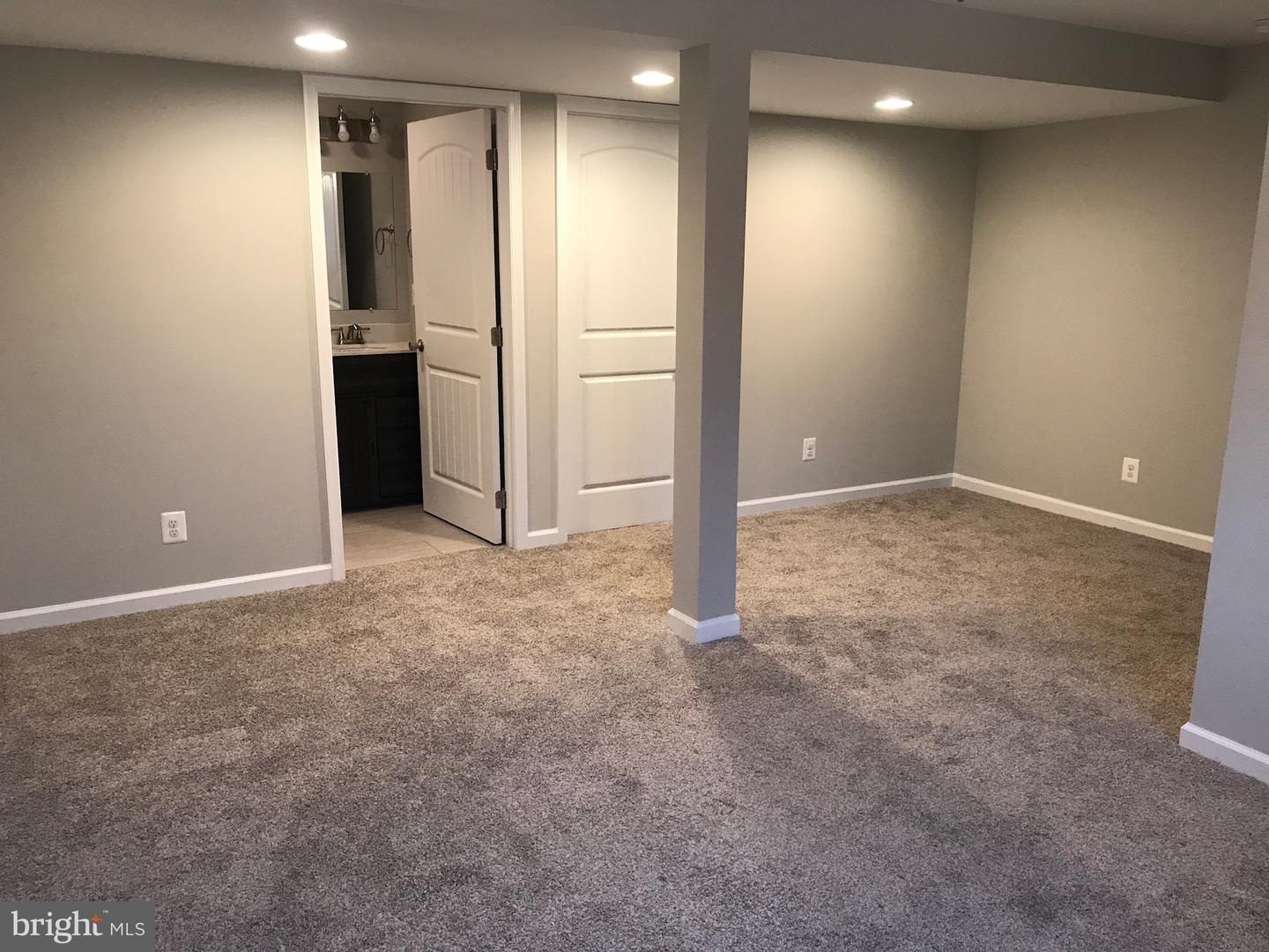 402 BLUEBIRD WAY, FRONT ROYAL, Virginia 22630, 4 Bedrooms Bedrooms, ,3 BathroomsBathrooms,Residential,For sale,402 BLUEBIRD WAY,VAWR2013458 MLS # VAWR2013458