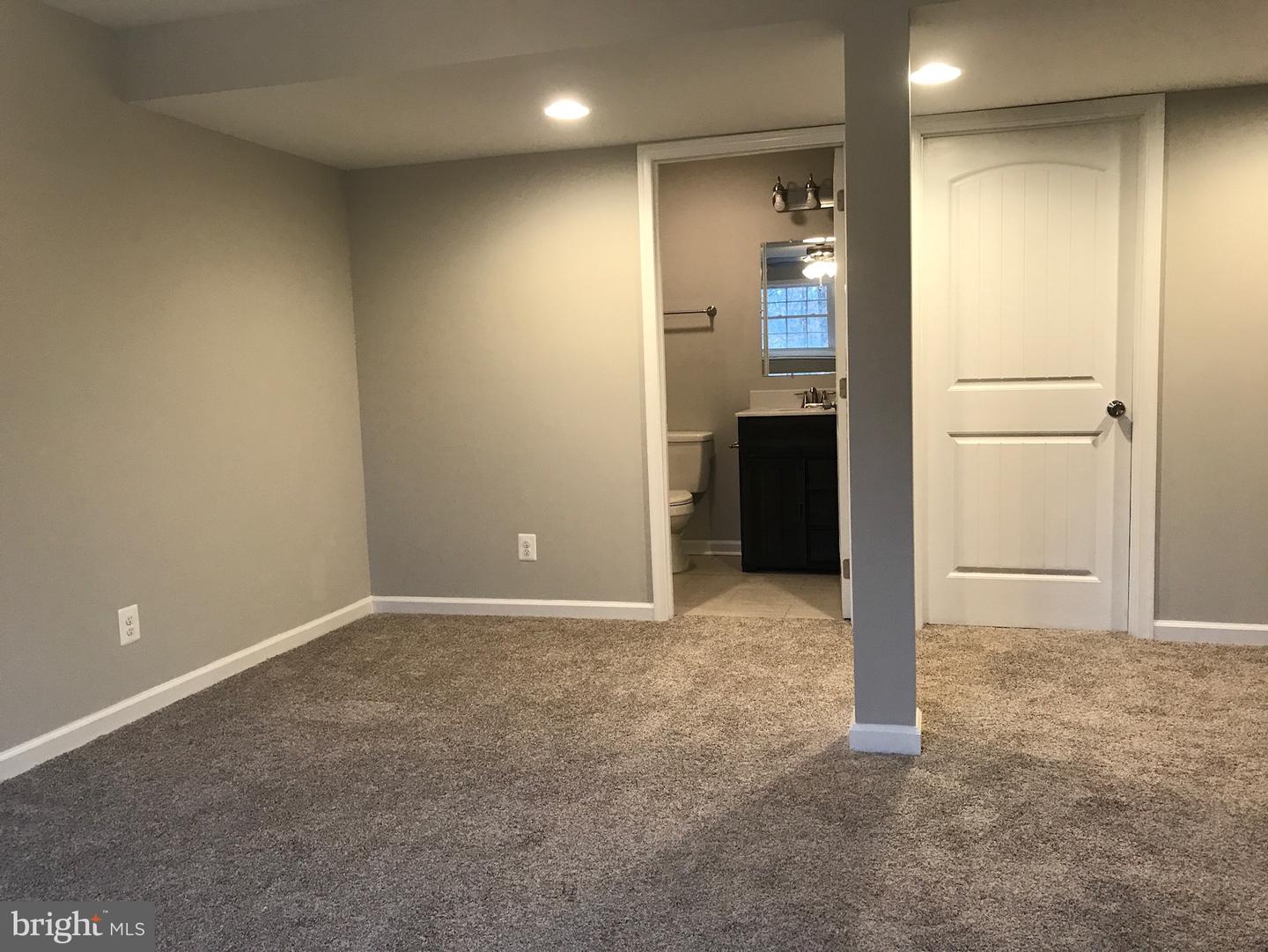 402 BLUEBIRD WAY, FRONT ROYAL, Virginia 22630, 4 Bedrooms Bedrooms, ,3 BathroomsBathrooms,Residential,For sale,402 BLUEBIRD WAY,VAWR2013458 MLS # VAWR2013458