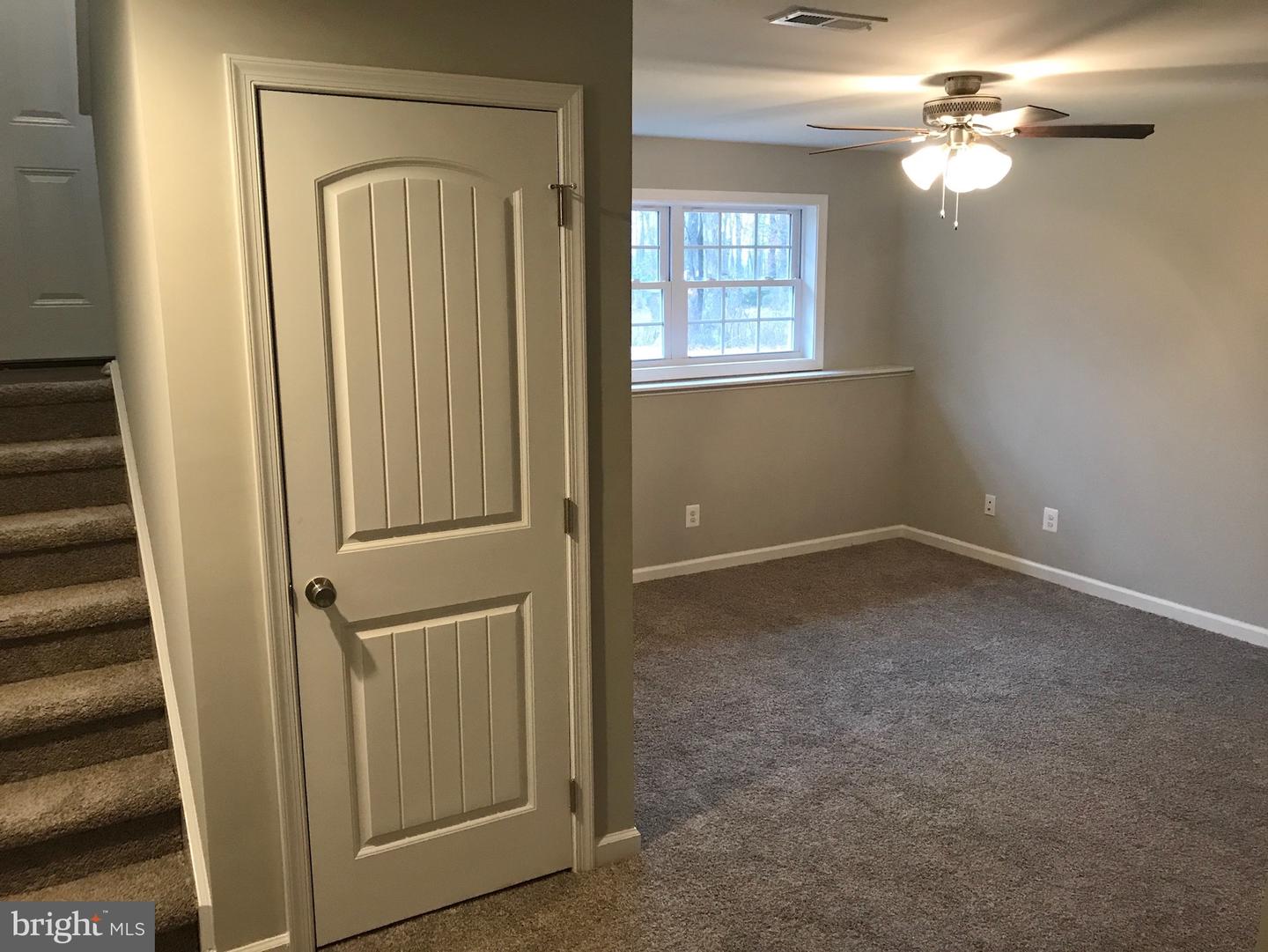 402 BLUEBIRD WAY, FRONT ROYAL, Virginia 22630, 4 Bedrooms Bedrooms, ,3 BathroomsBathrooms,Residential,For sale,402 BLUEBIRD WAY,VAWR2013458 MLS # VAWR2013458