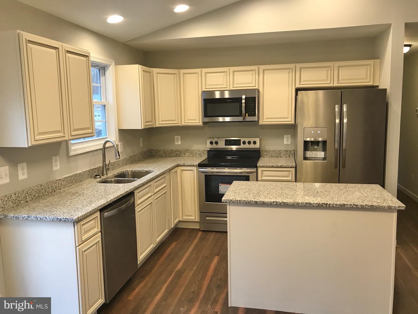 402 BLUEBIRD WAY, FRONT ROYAL, Virginia 22630, 4 Bedrooms Bedrooms, ,3 BathroomsBathrooms,Residential,For sale,402 BLUEBIRD WAY,VAWR2013458 MLS # VAWR2013458