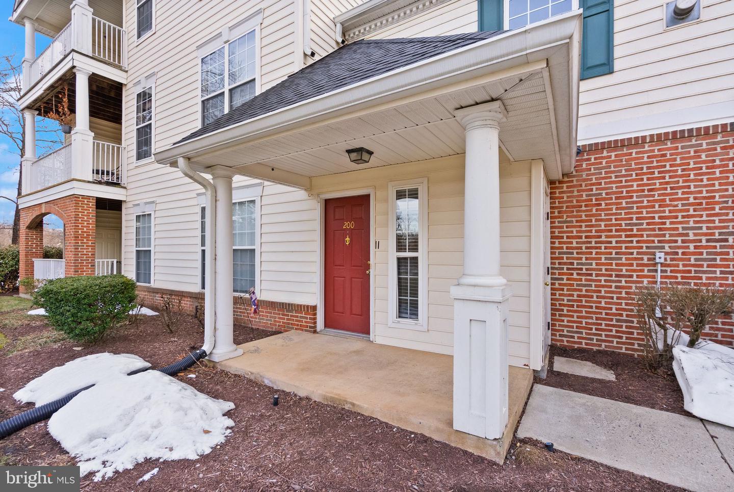 25240 LAKE SHORE SQ #200, CHANTILLY, Virginia 20152, 2 Bedrooms Bedrooms, ,2 BathroomsBathrooms,Residential,For sale,25240 LAKE SHORE SQ #200,VALO2116354 MLS # VALO2116354