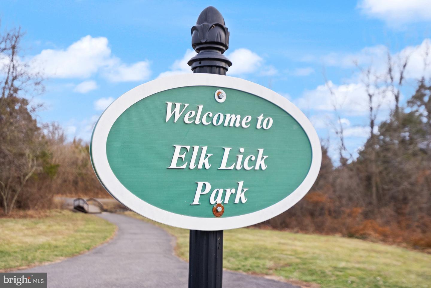 25240 LAKE SHORE SQ #200, CHANTILLY, Virginia 20152, 2 Bedrooms Bedrooms, ,2 BathroomsBathrooms,Residential,For sale,25240 LAKE SHORE SQ #200,VALO2116354 MLS # VALO2116354